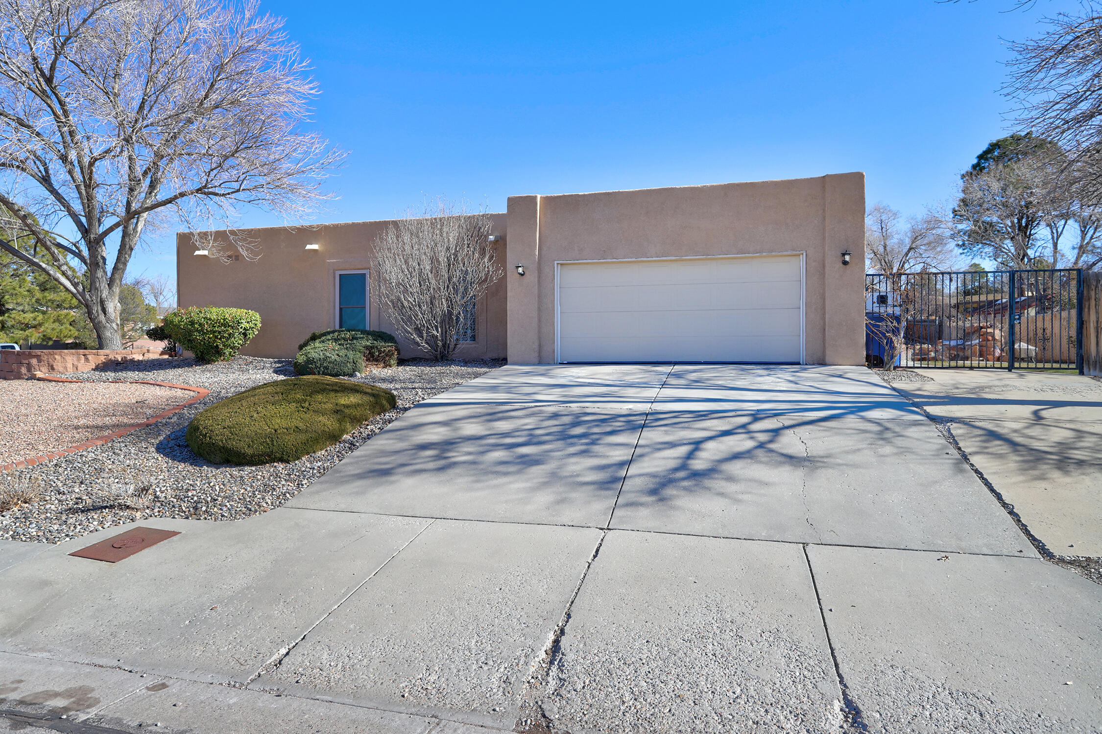 1124 Castellano Court SE