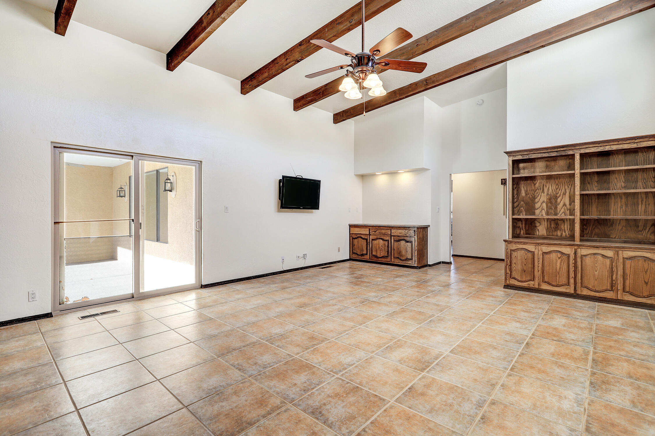 1124 Castellano Court SE