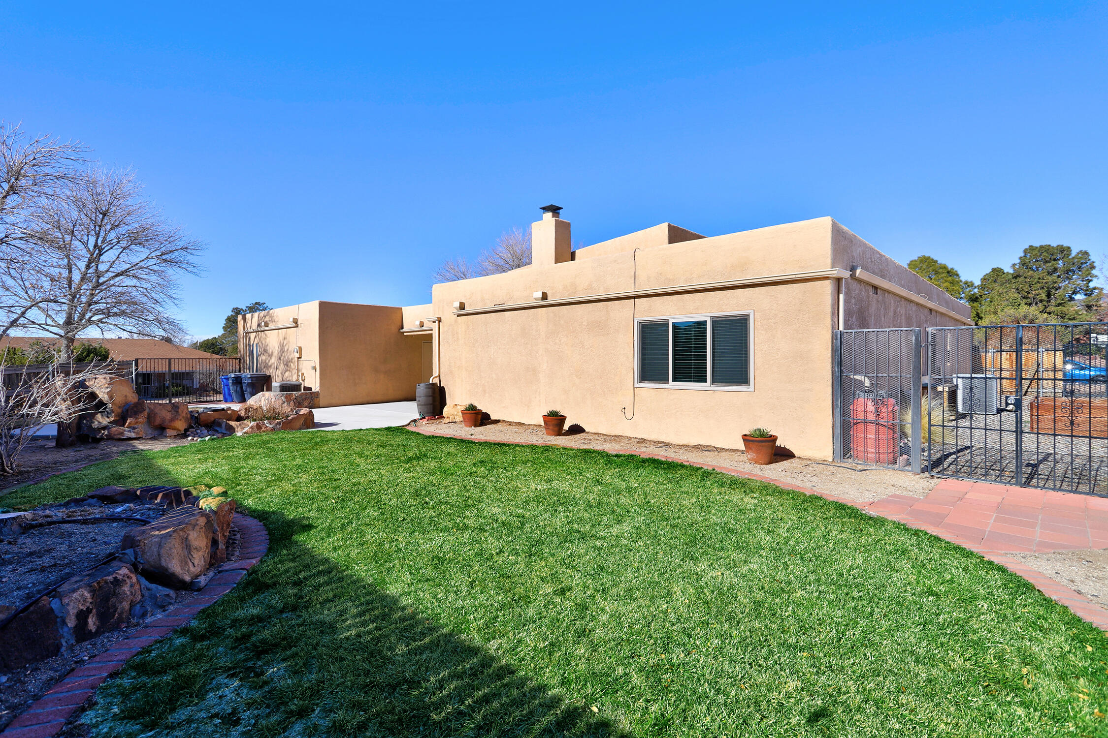 1124 Castellano Court SE