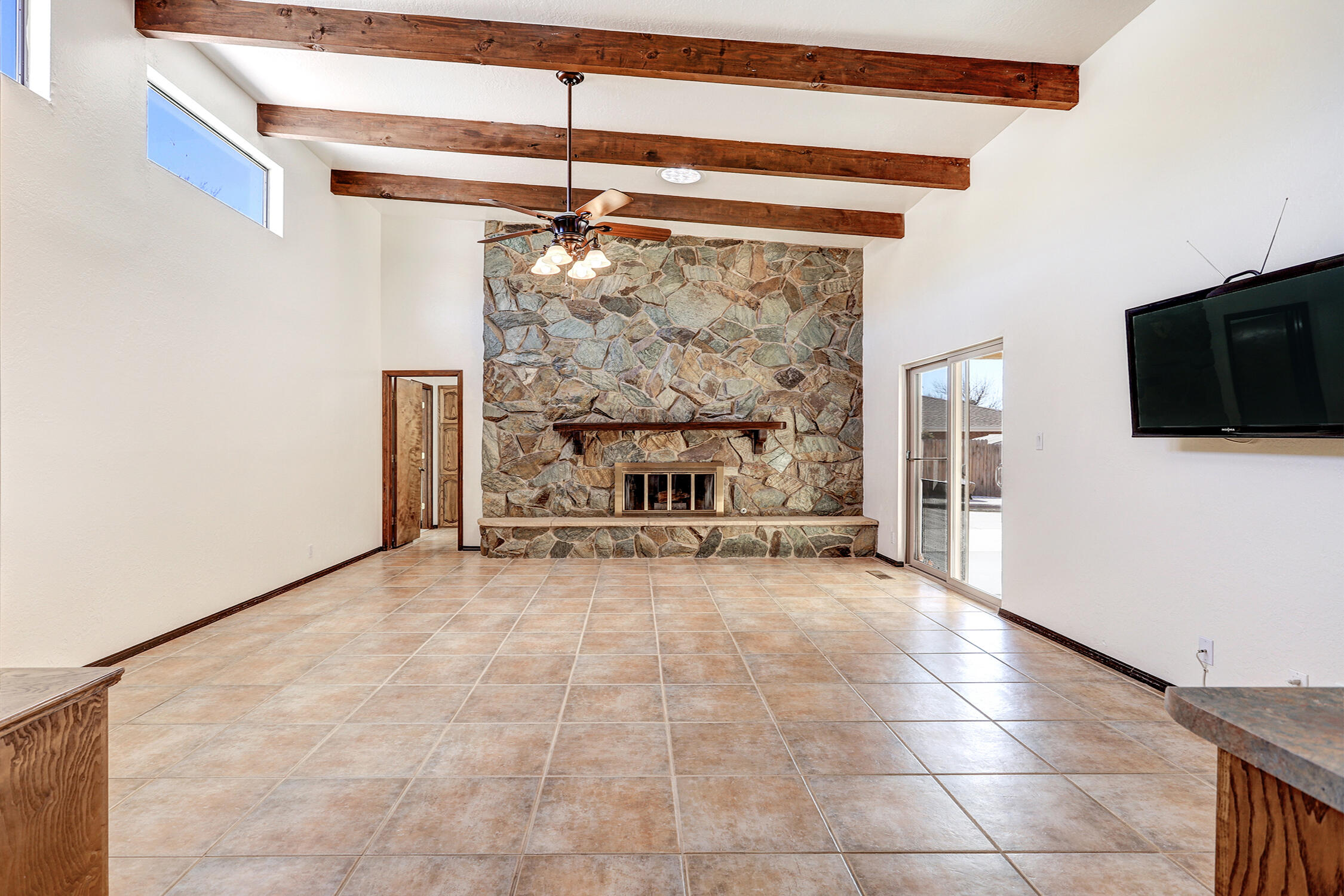 1124 Castellano Court SE