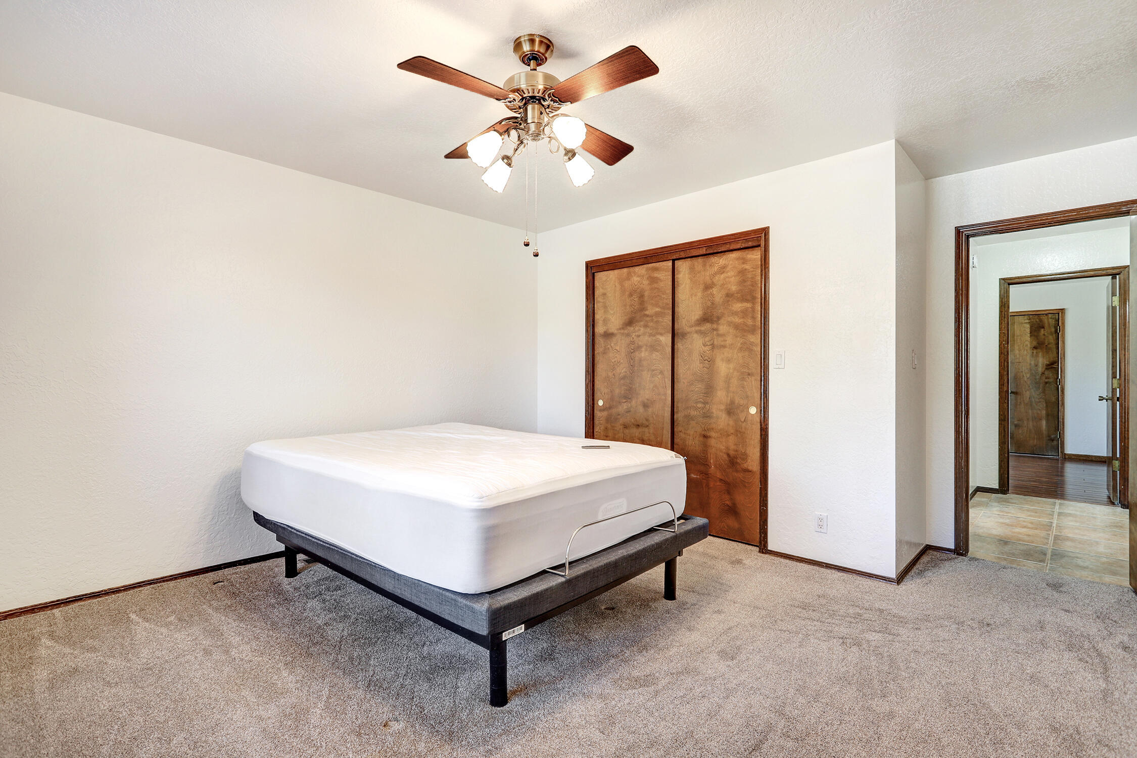 1124 Castellano Court SE