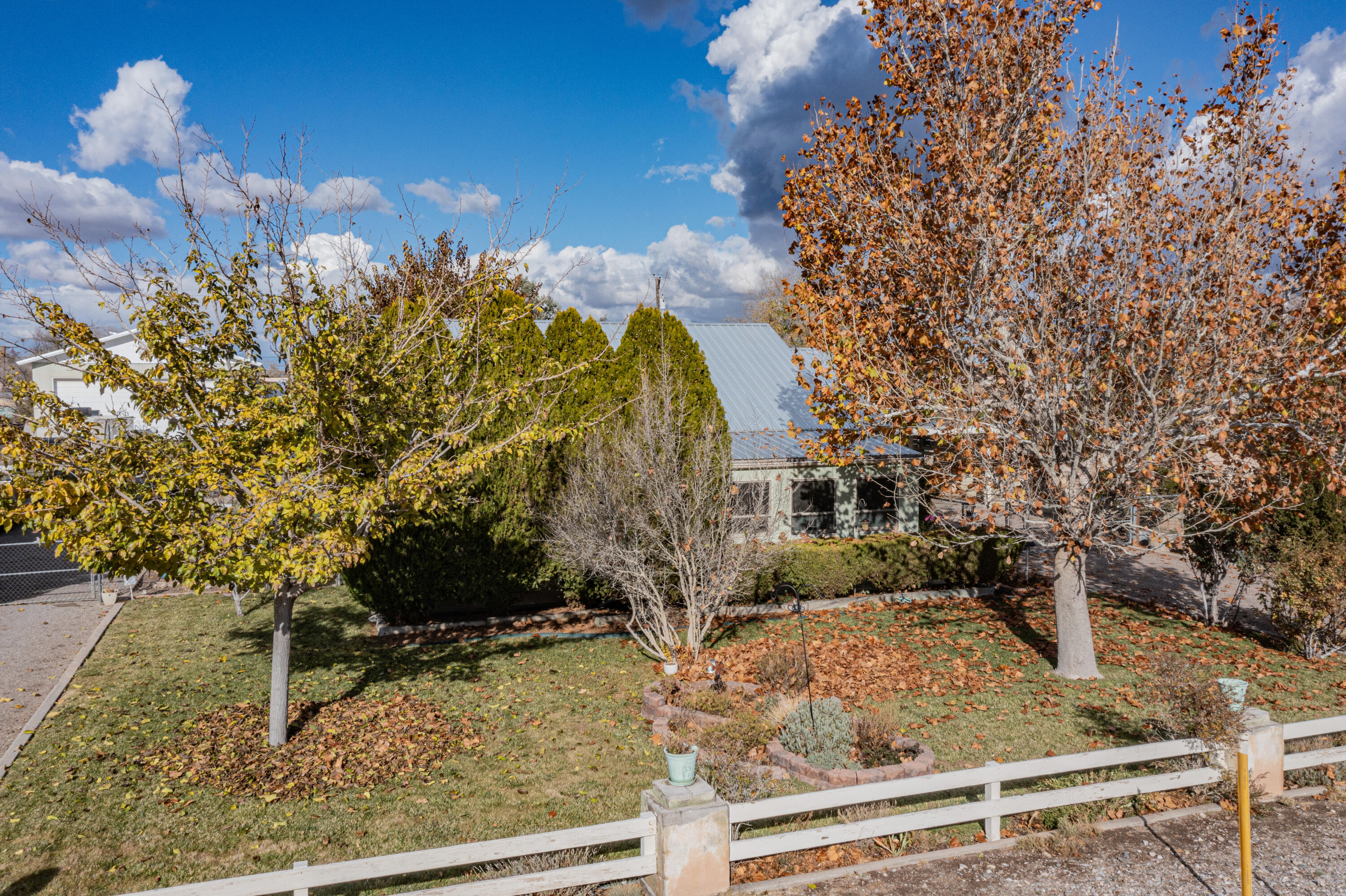 501 El Paraiso Road NW