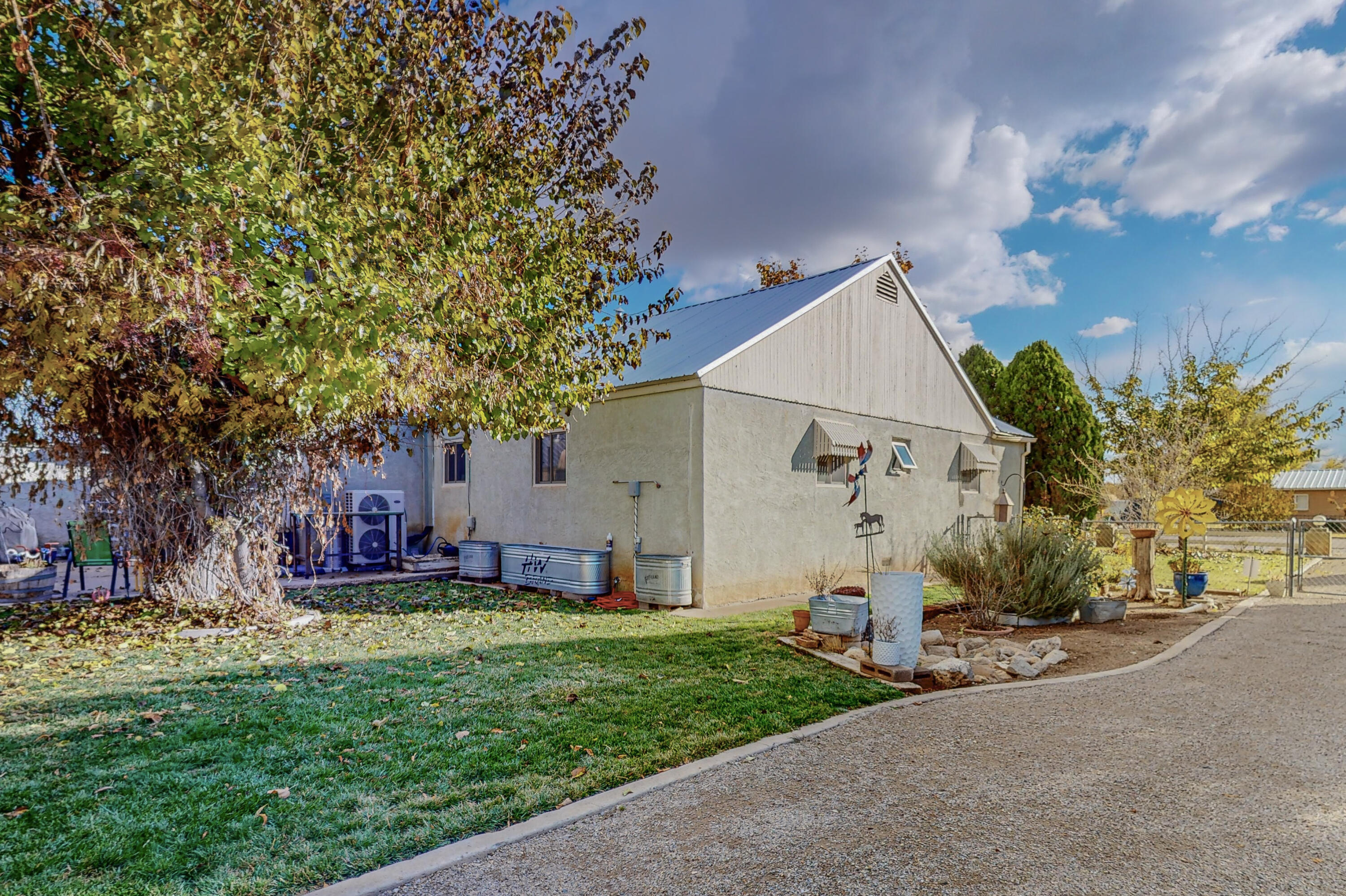 501 El Paraiso Road NW