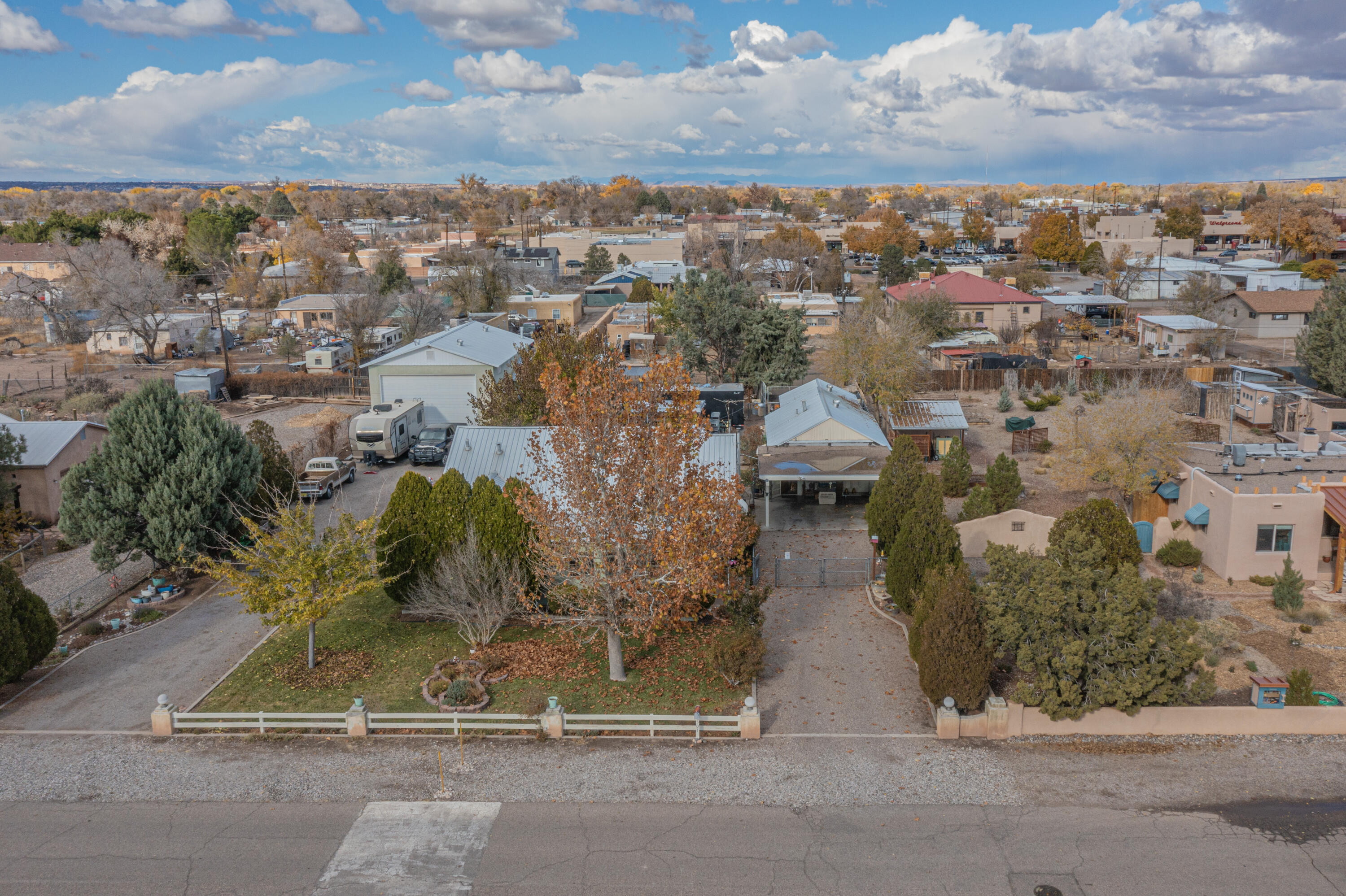 501 El Paraiso Road NW