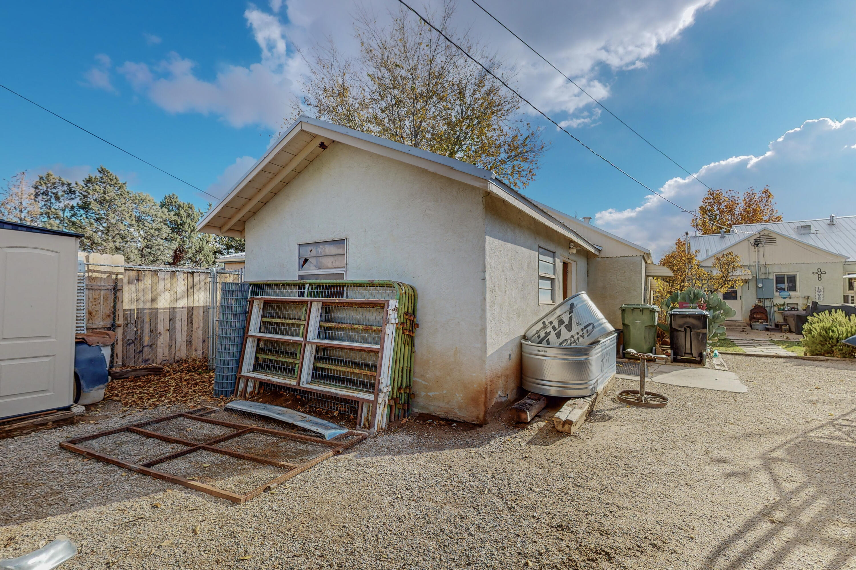 501 El Paraiso Road NW