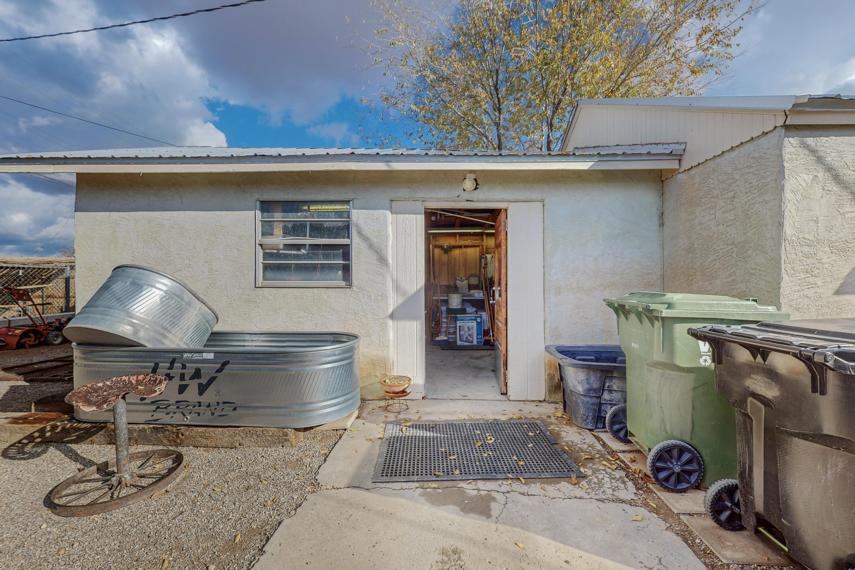 501 El Paraiso Road NW