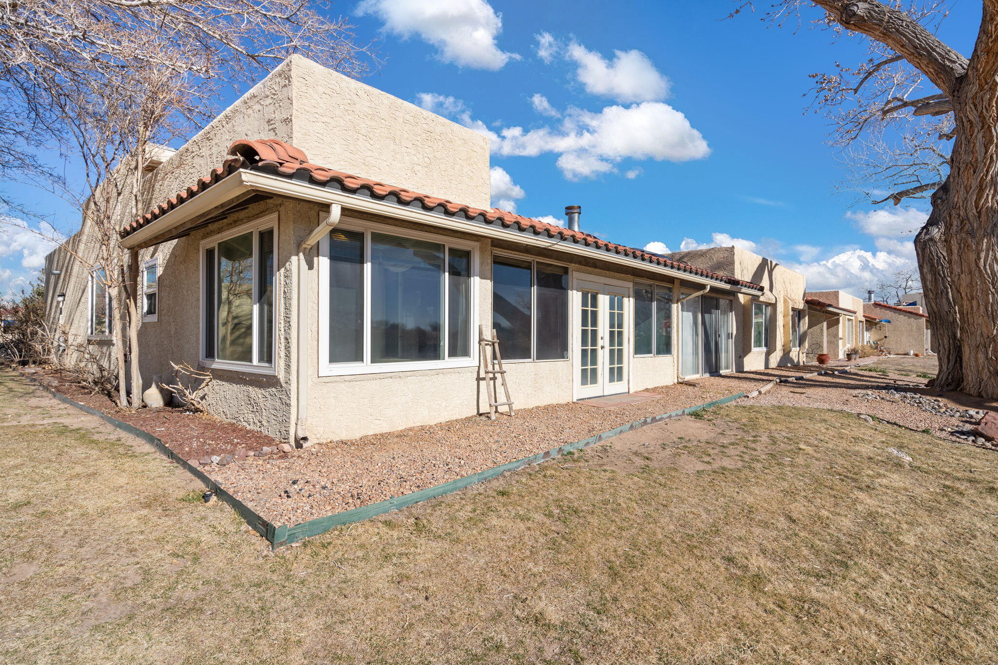 628 Eastlake Drive SE