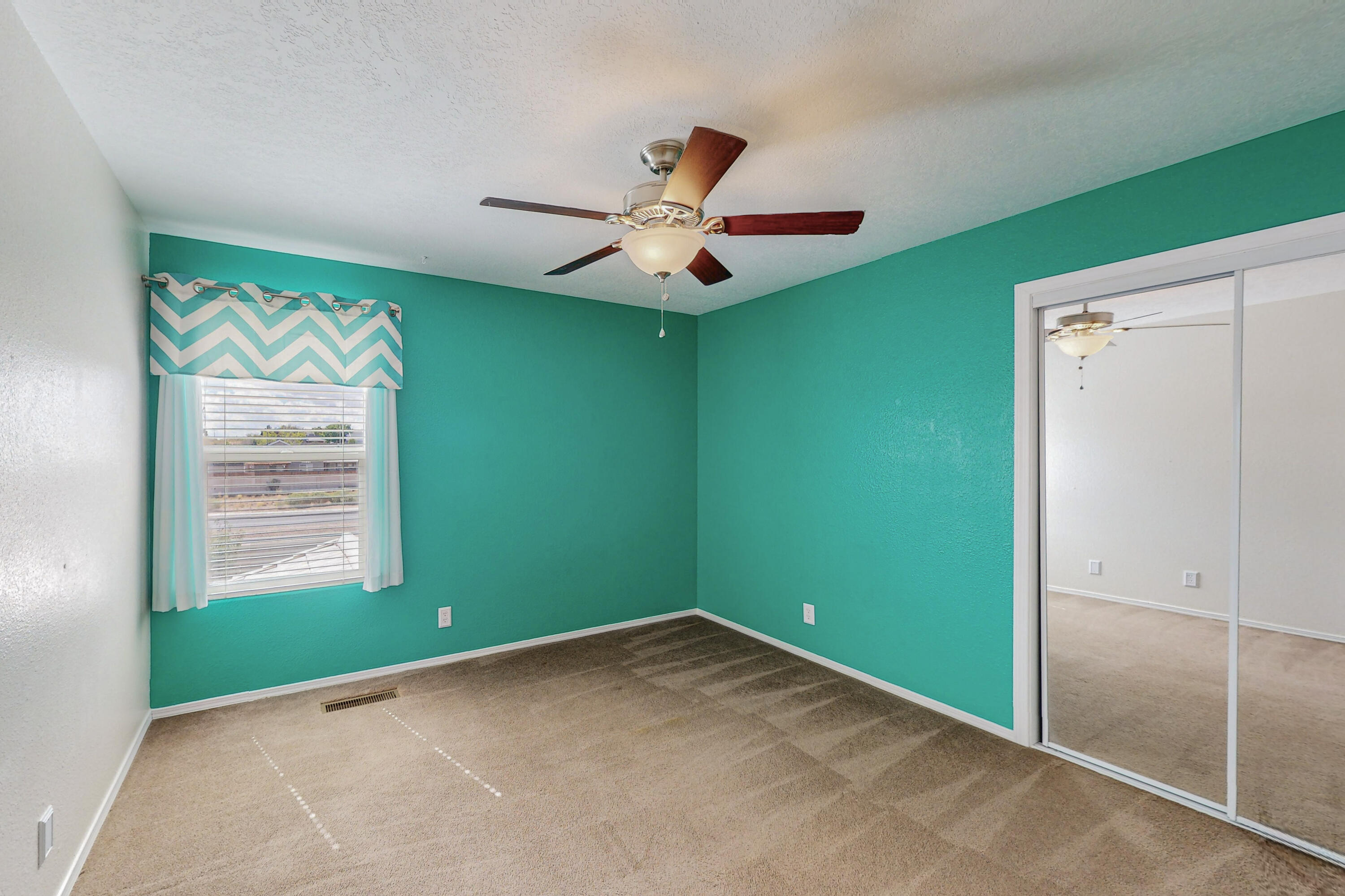 7108 Glen Hills Drive NE