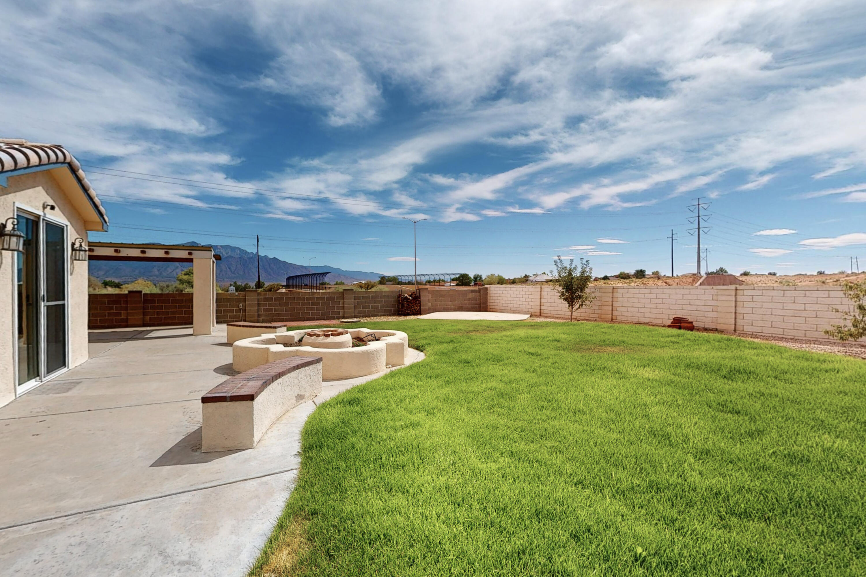7108 Glen Hills Drive NE