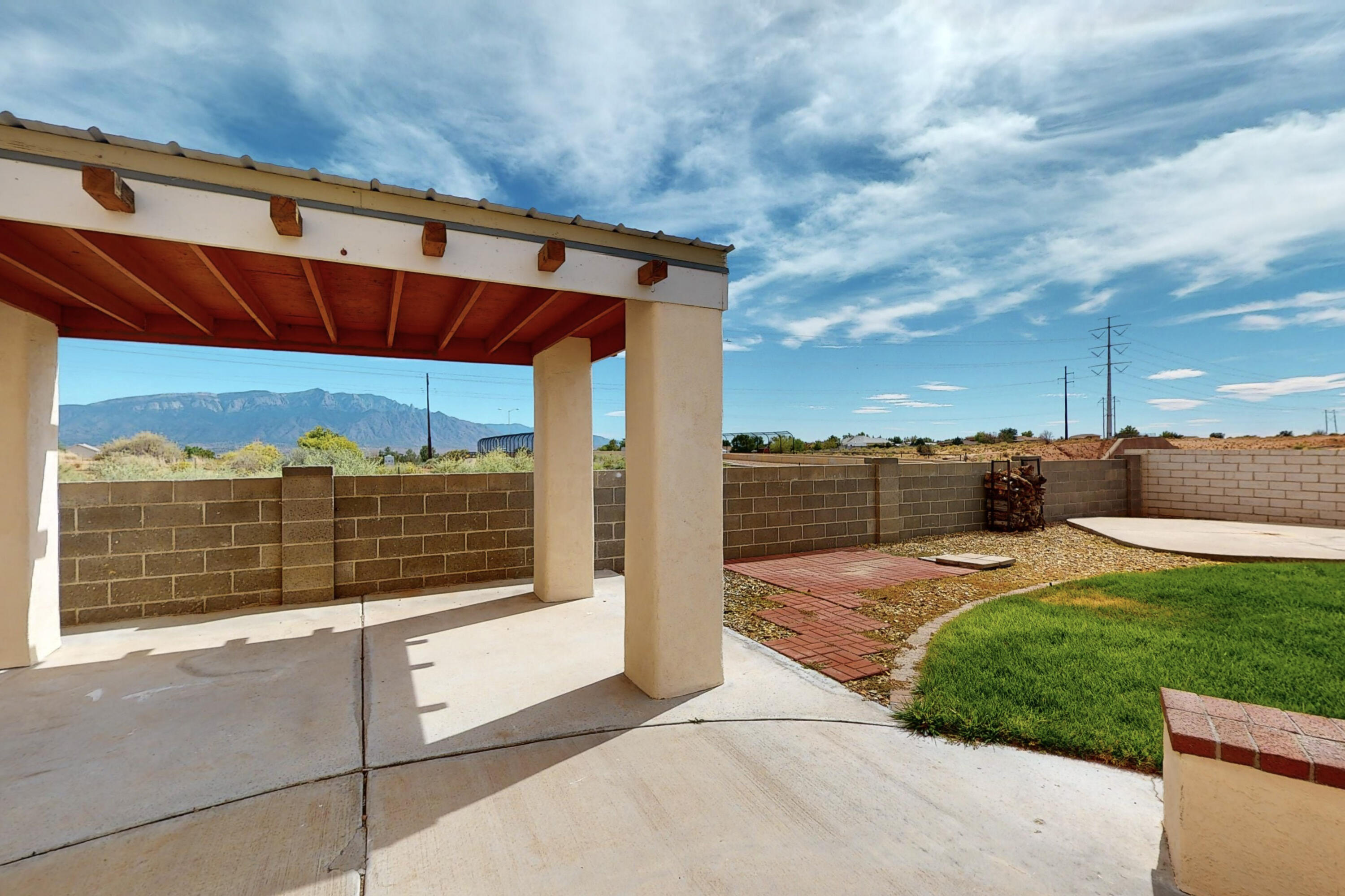 7108 Glen Hills Drive NE