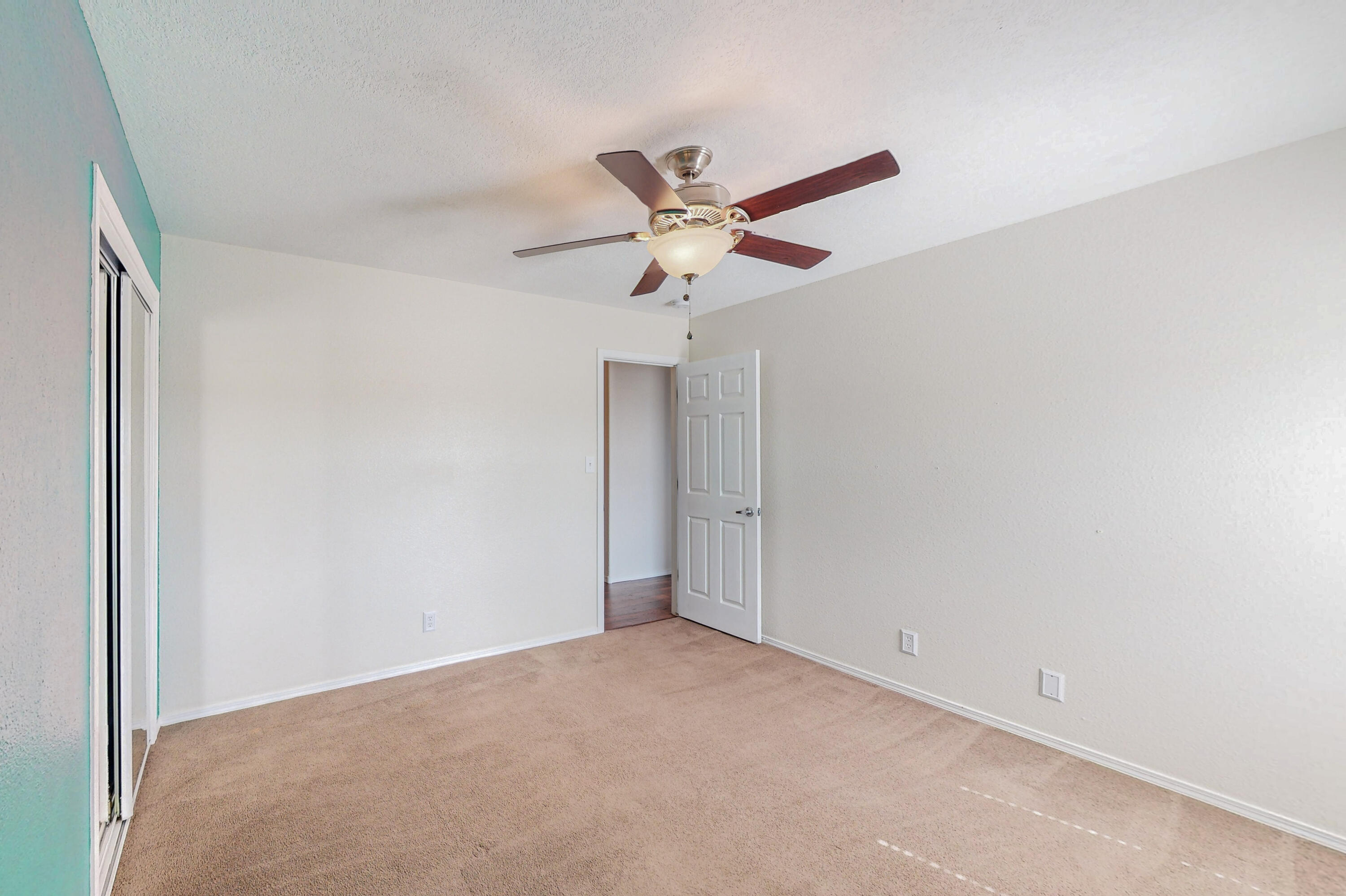 7108 Glen Hills Drive NE