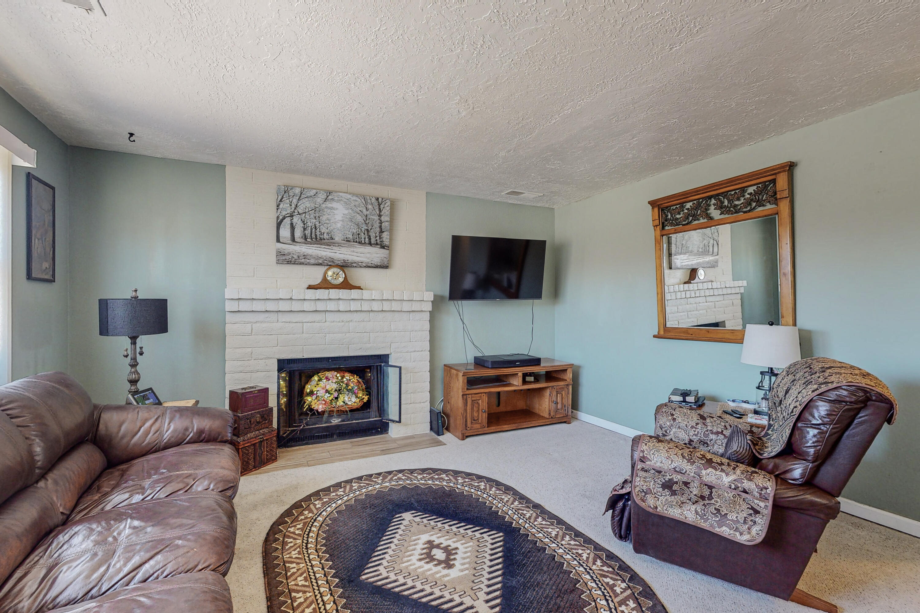 715 Hydra Road SE