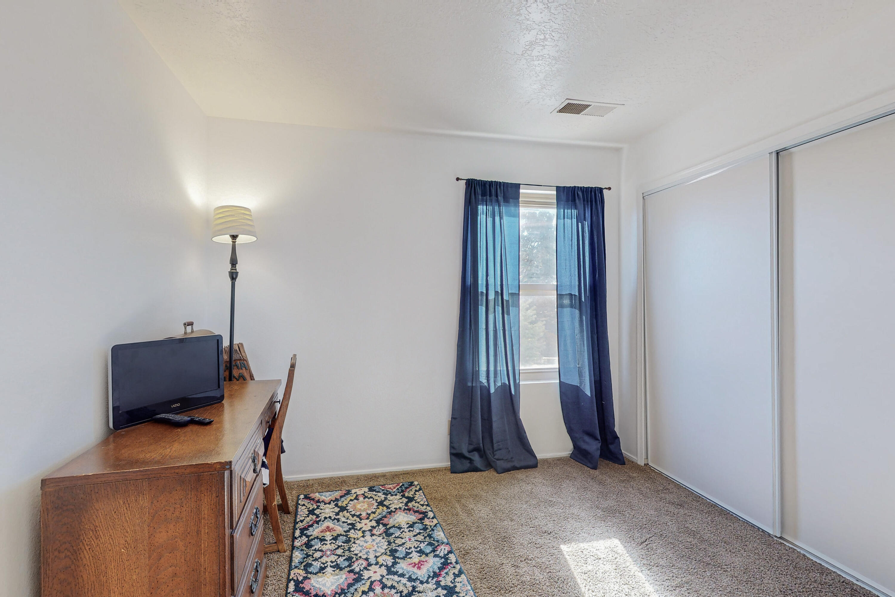 715 Hydra Road SE