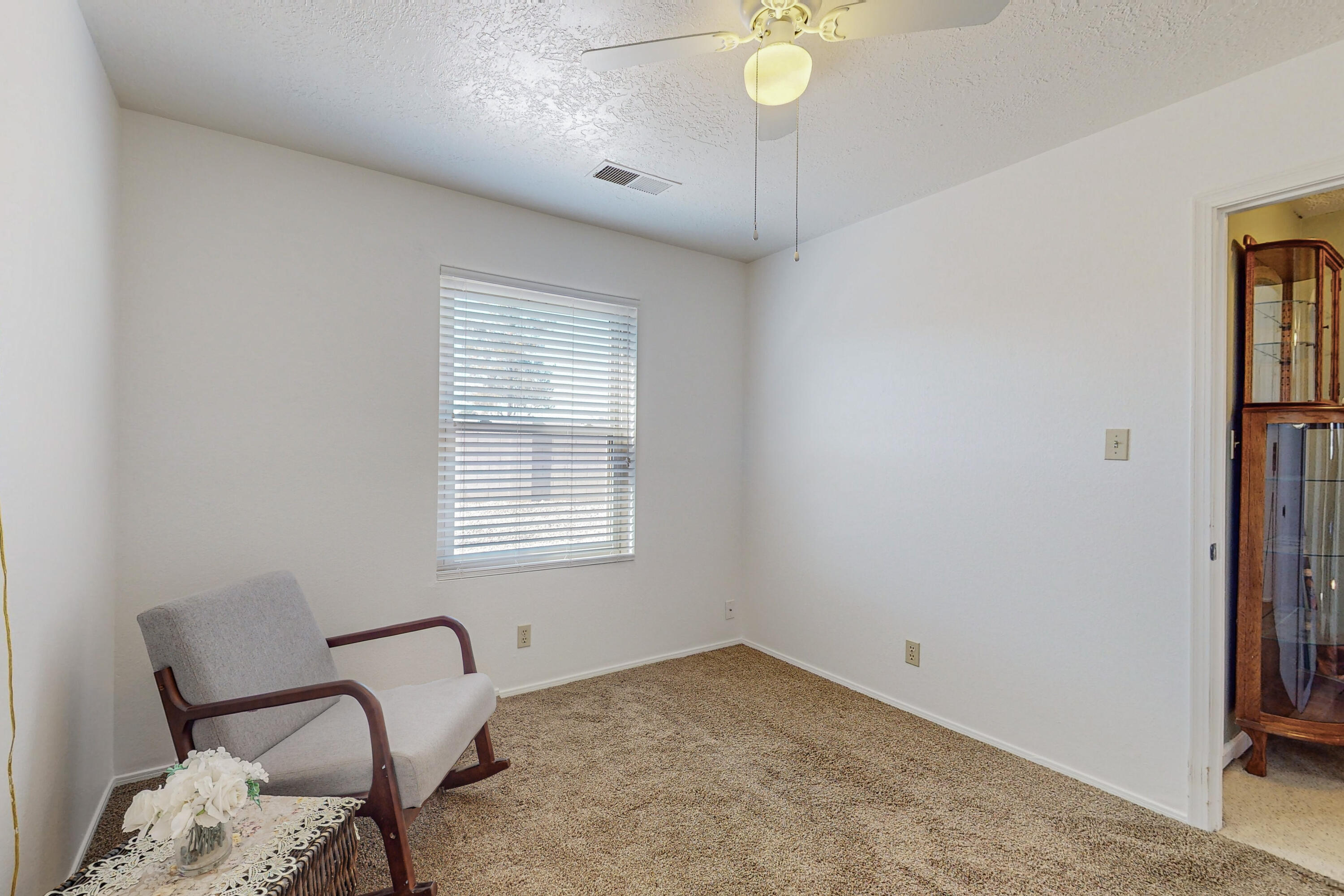 715 Hydra Road SE