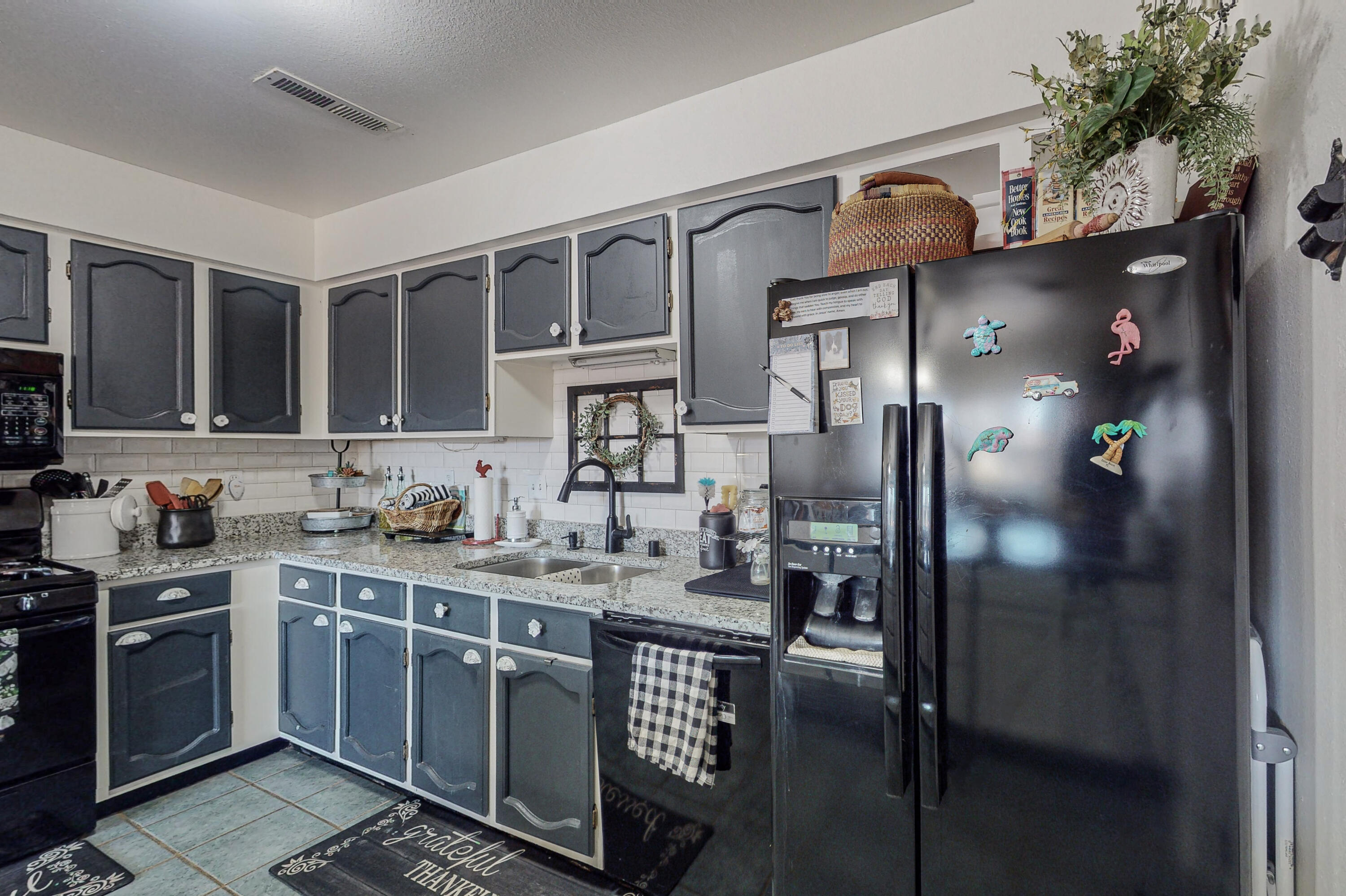 715 Hydra Road SE