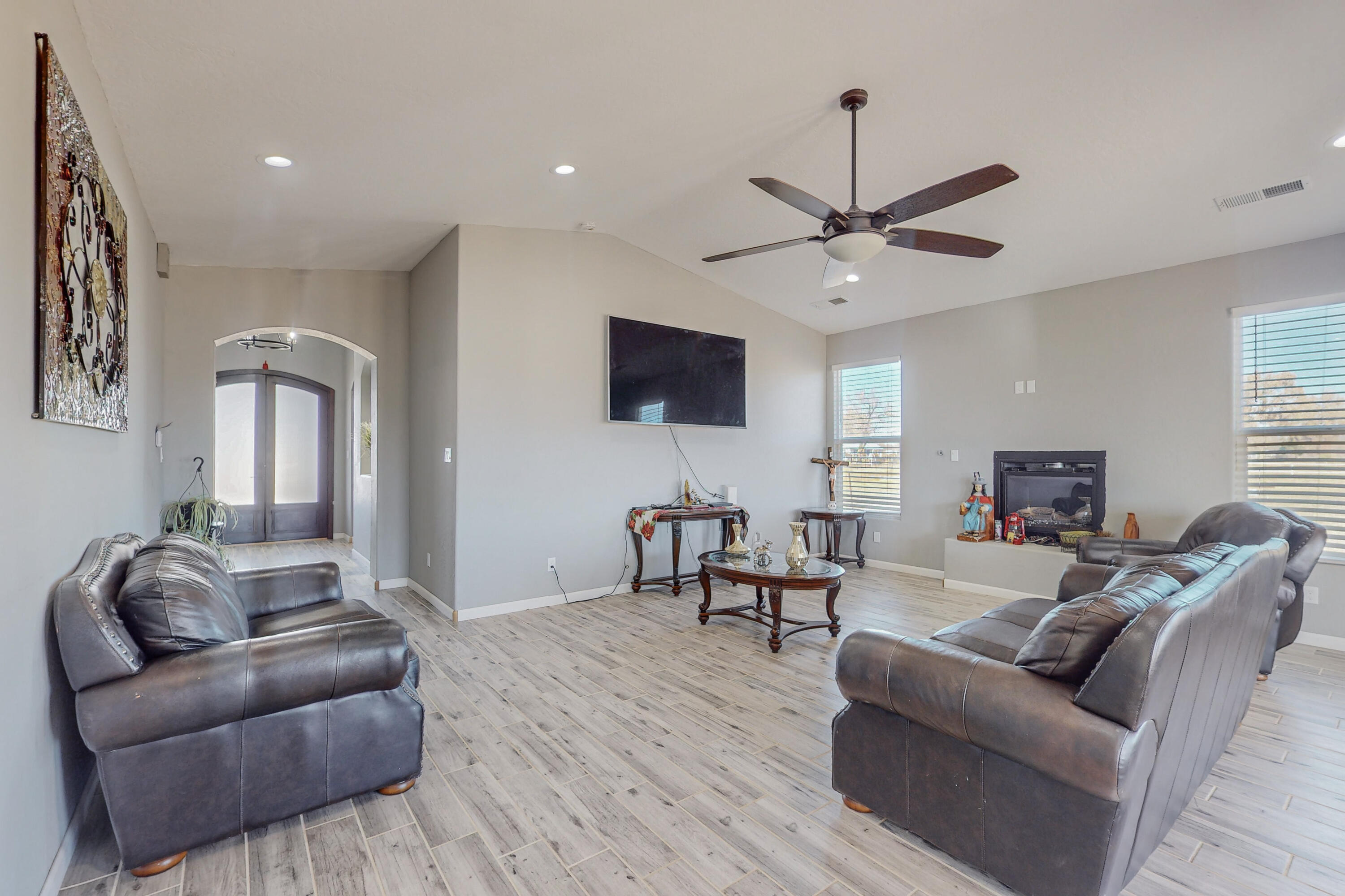 14 Honeyfield Lane