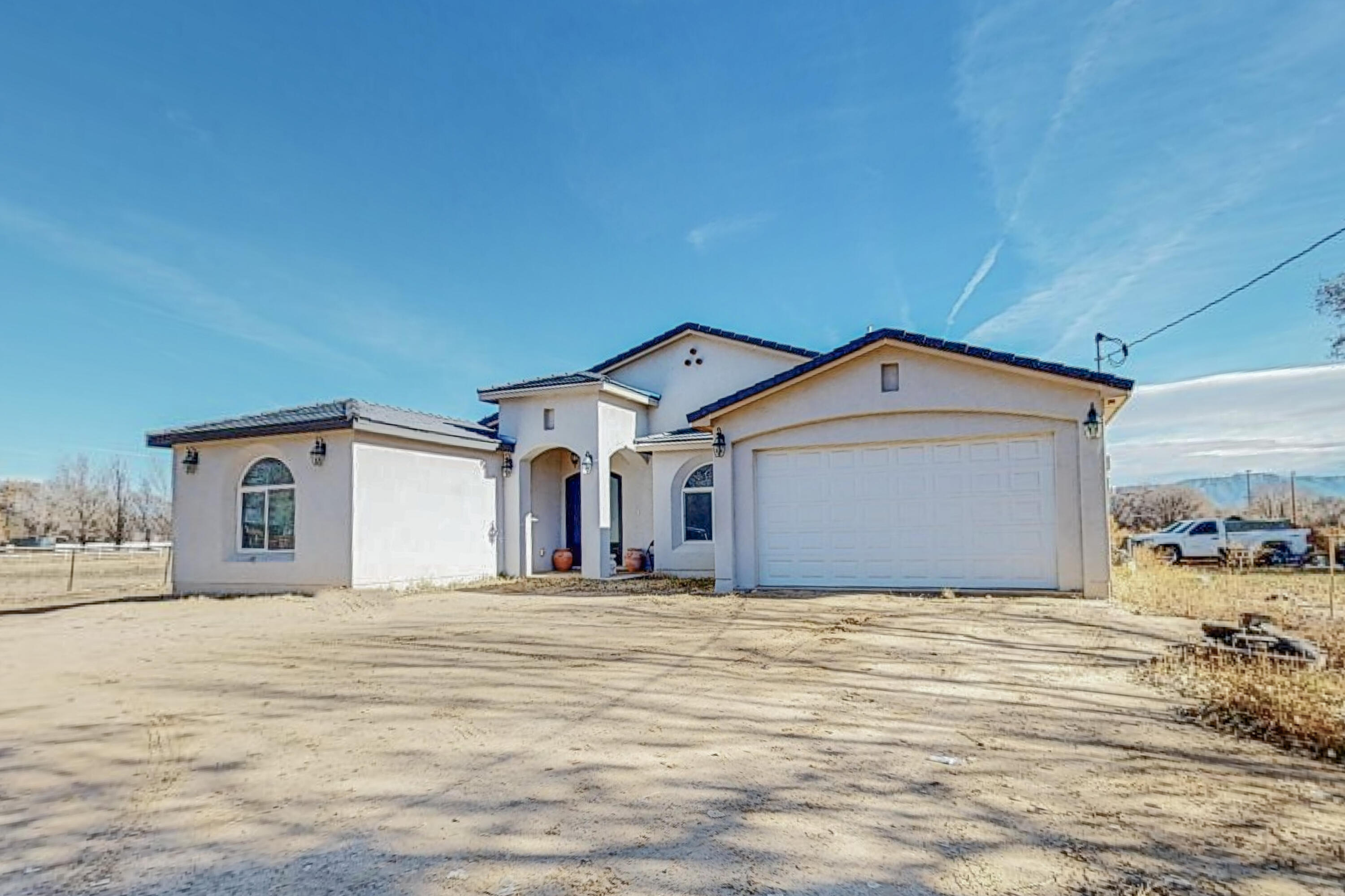 14 Honeyfield Lane