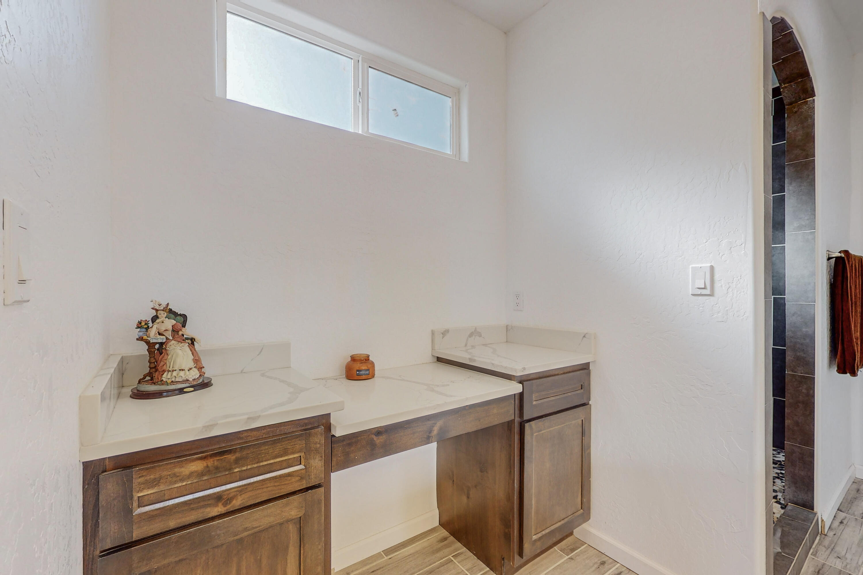 14 Honeyfield Lane