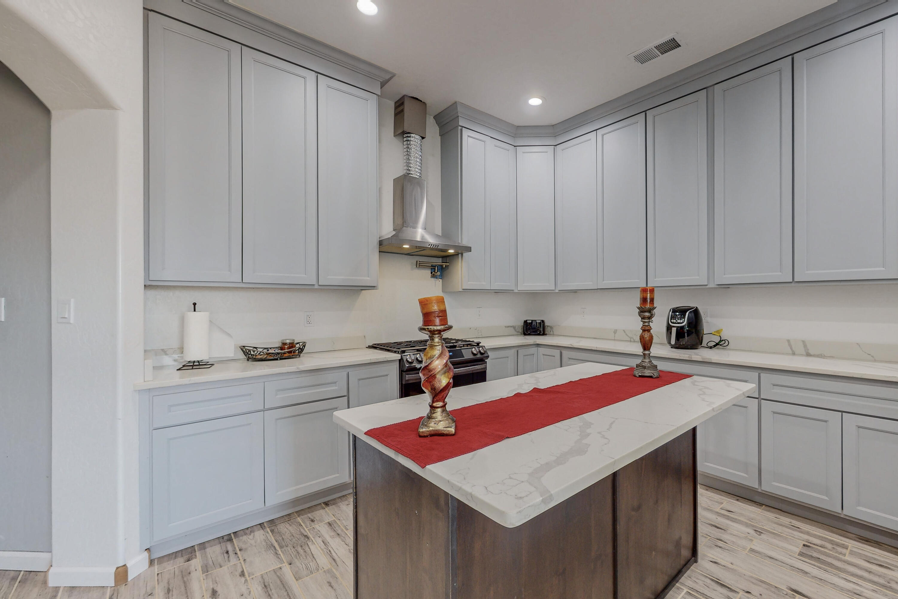 14 Honeyfield Lane