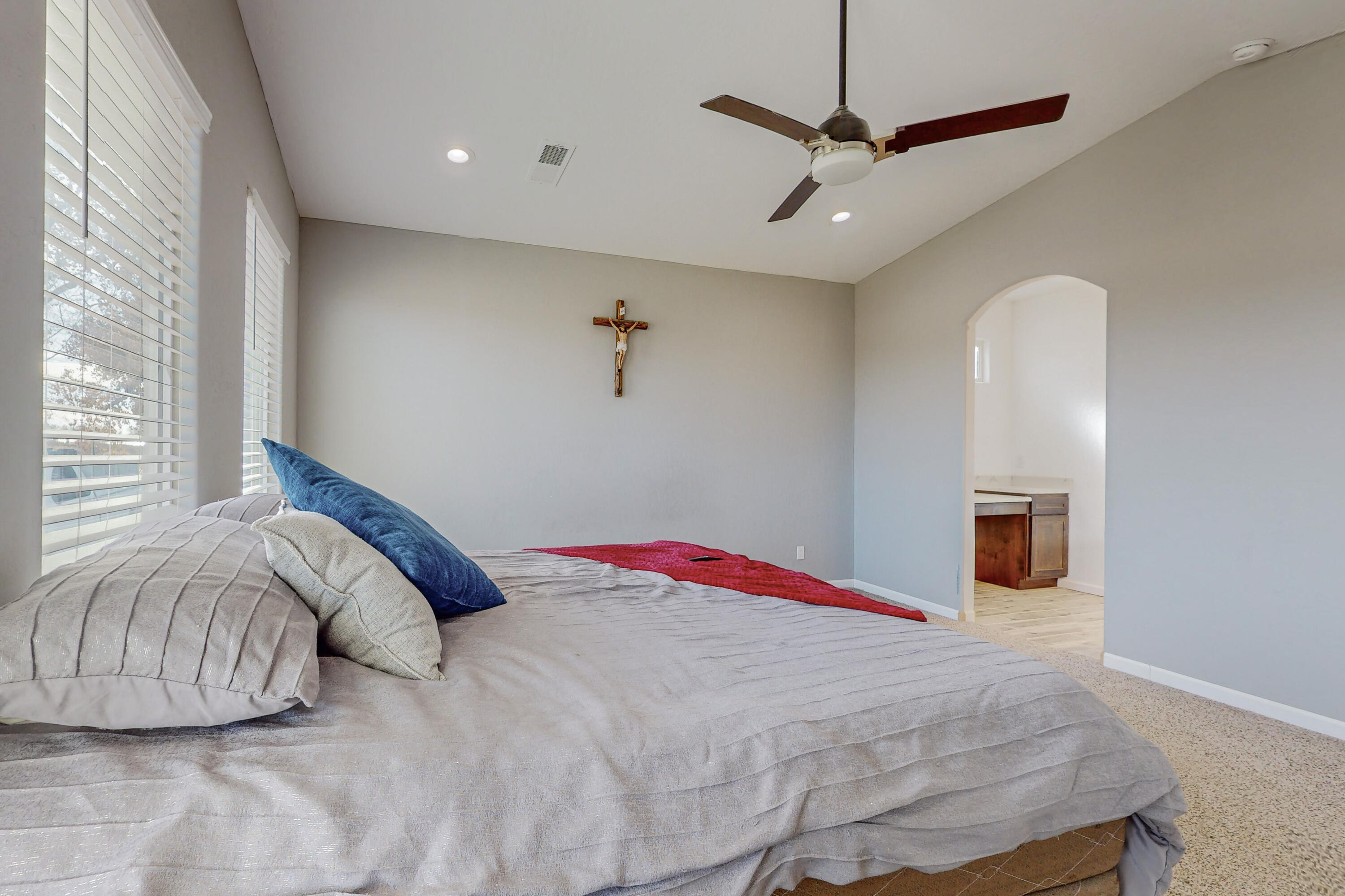 14 Honeyfield Lane