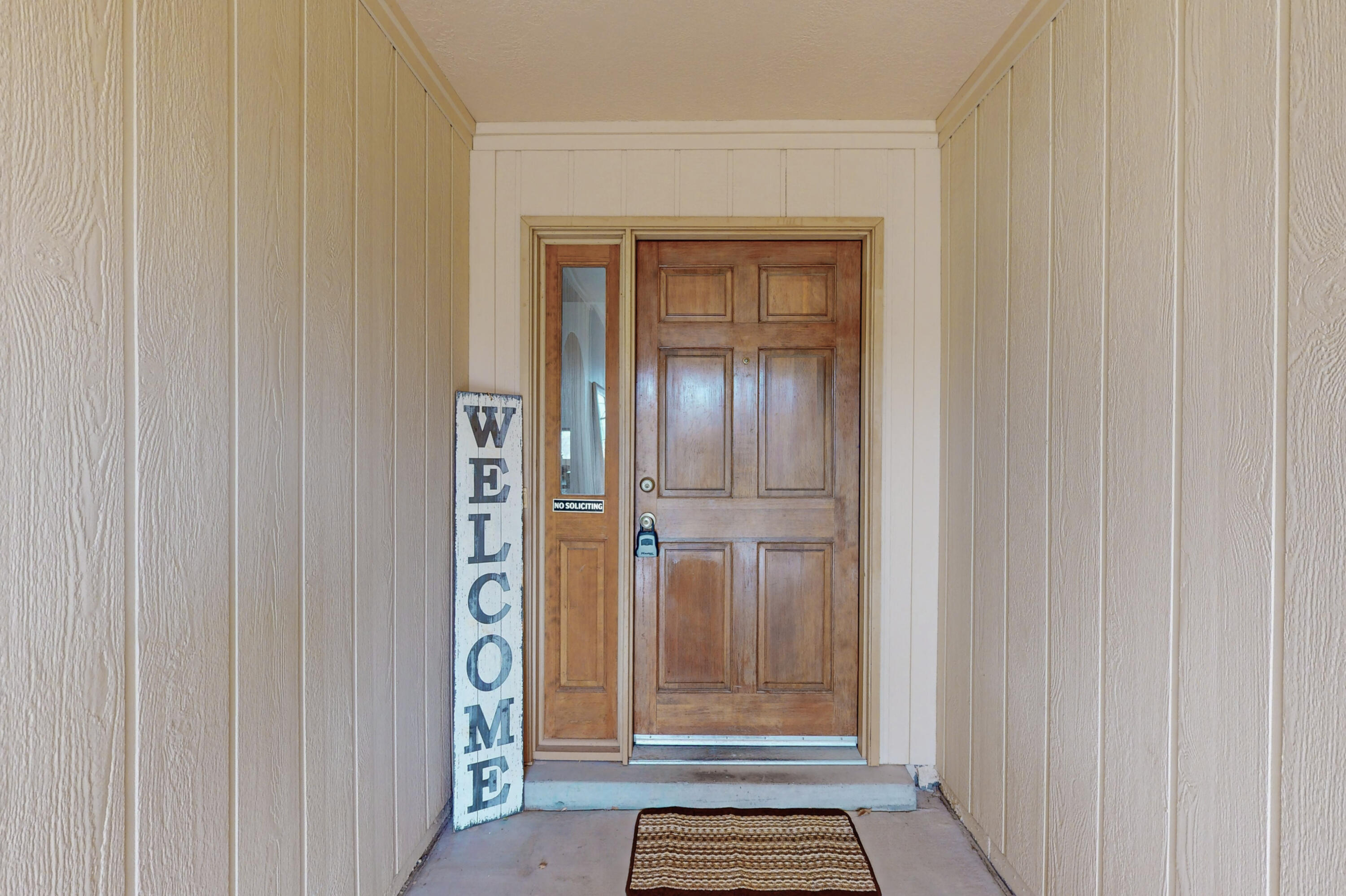 1820 Clearwater Loop NE