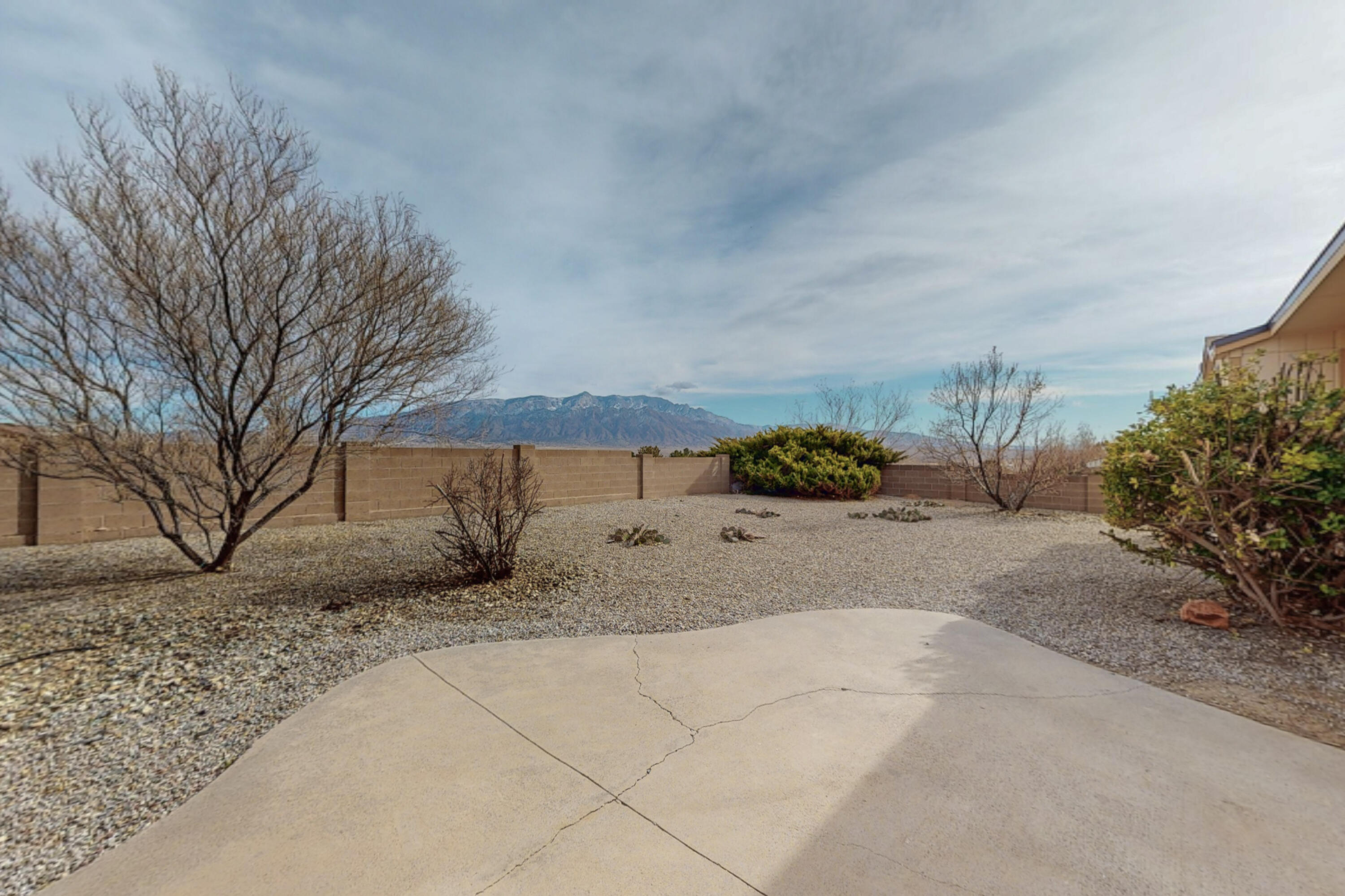 1820 Clearwater Loop NE