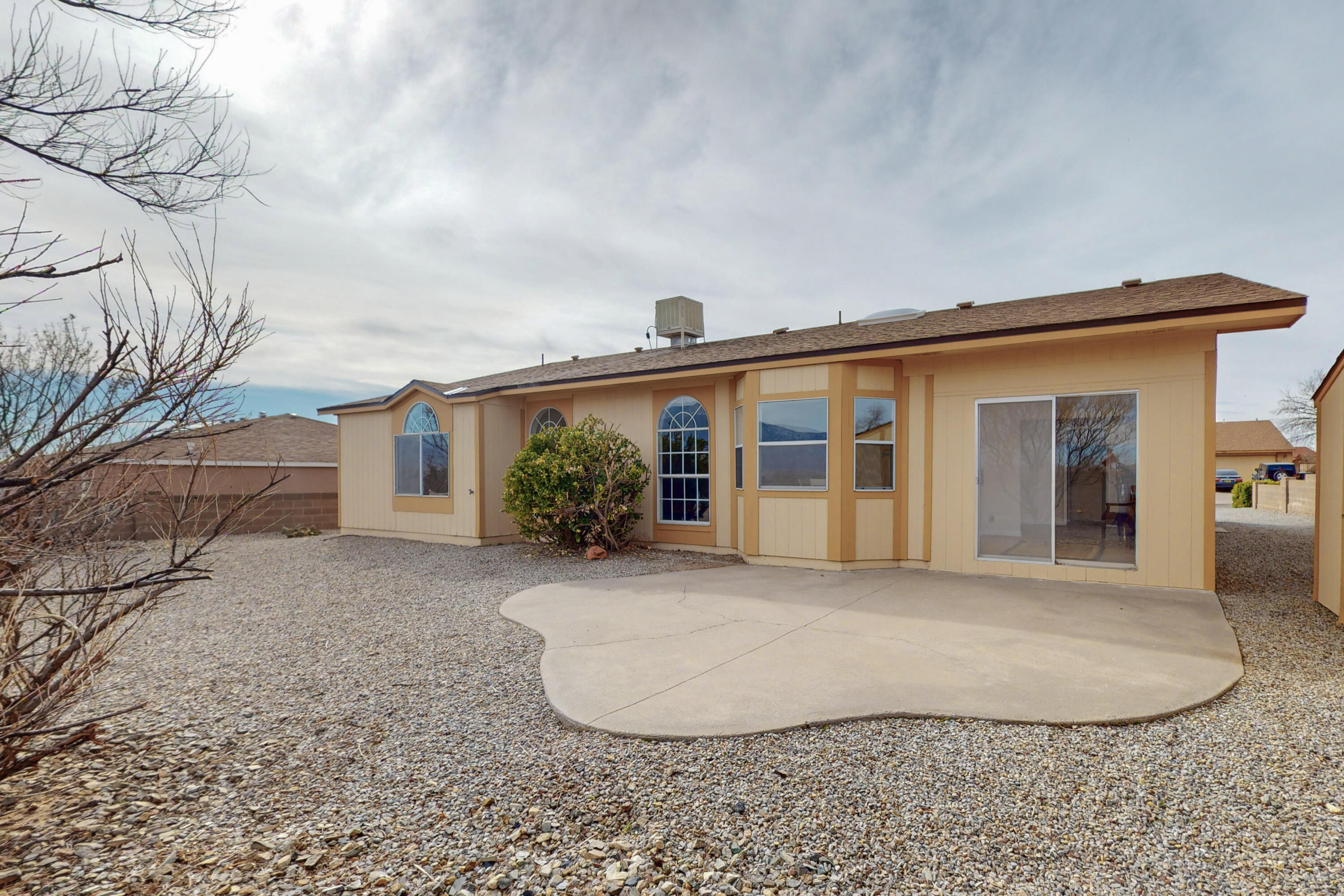 1820 Clearwater Loop NE