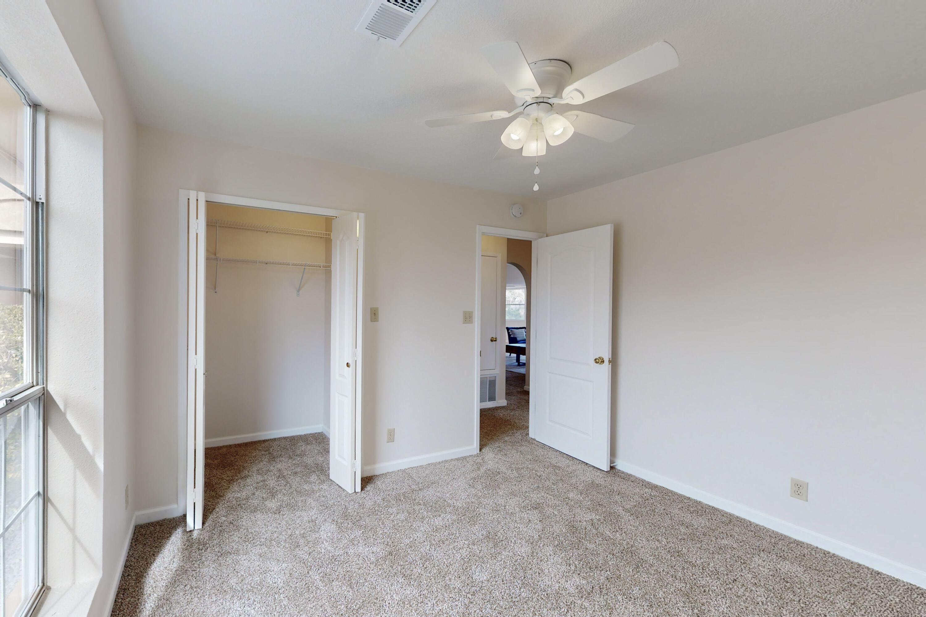 1820 Clearwater Loop NE