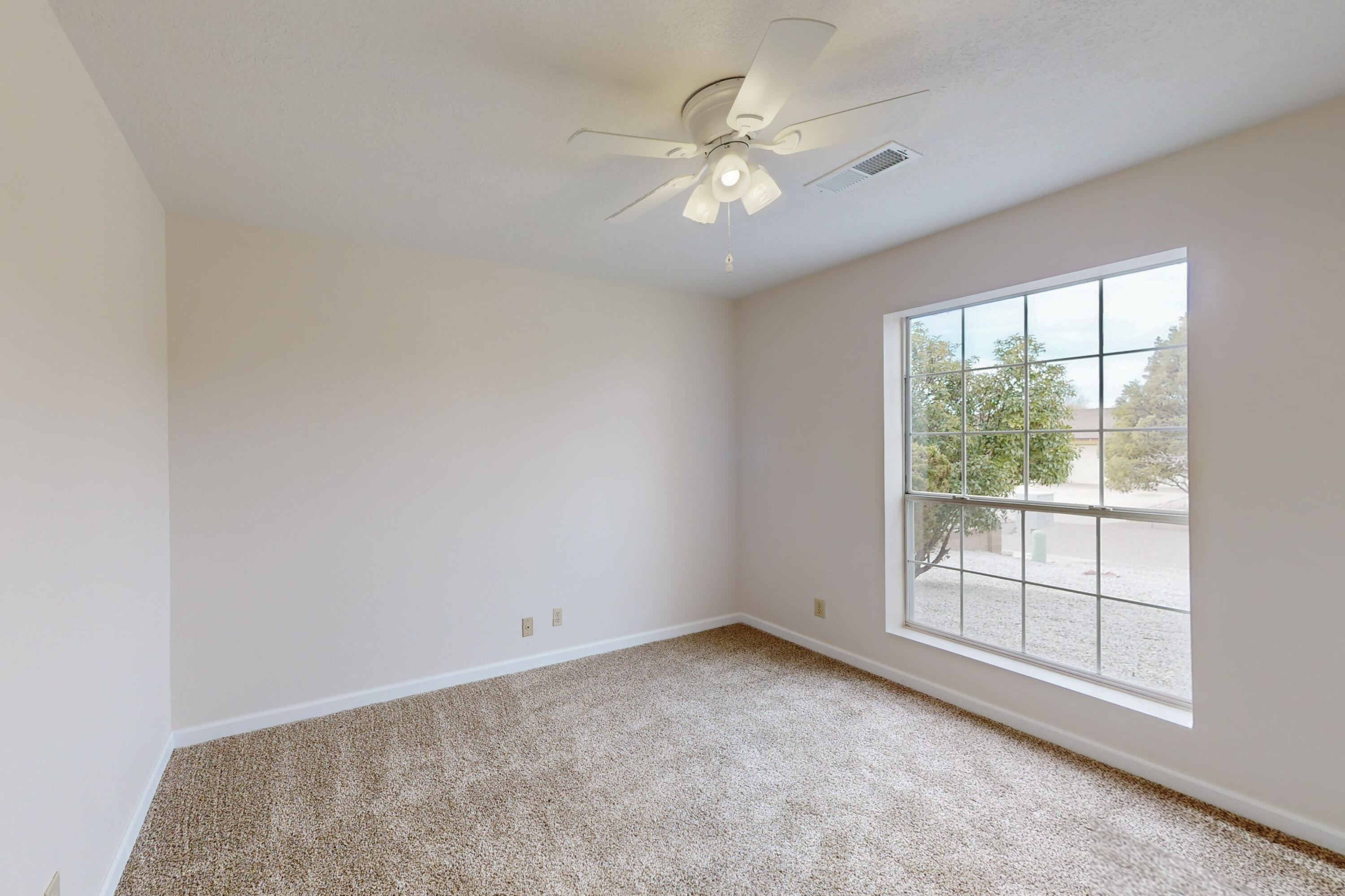 1820 Clearwater Loop NE