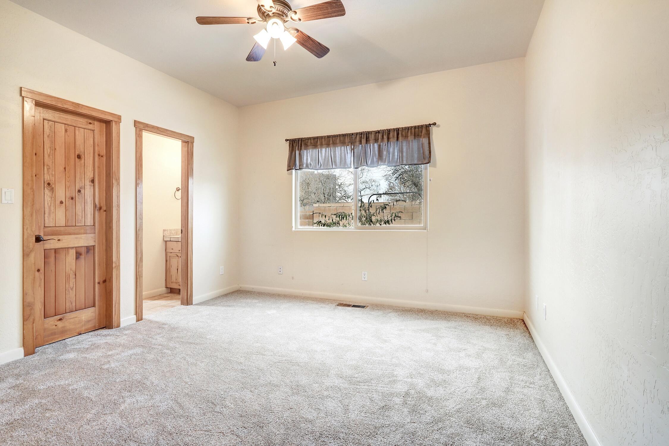 8109 Via Encantada NE
