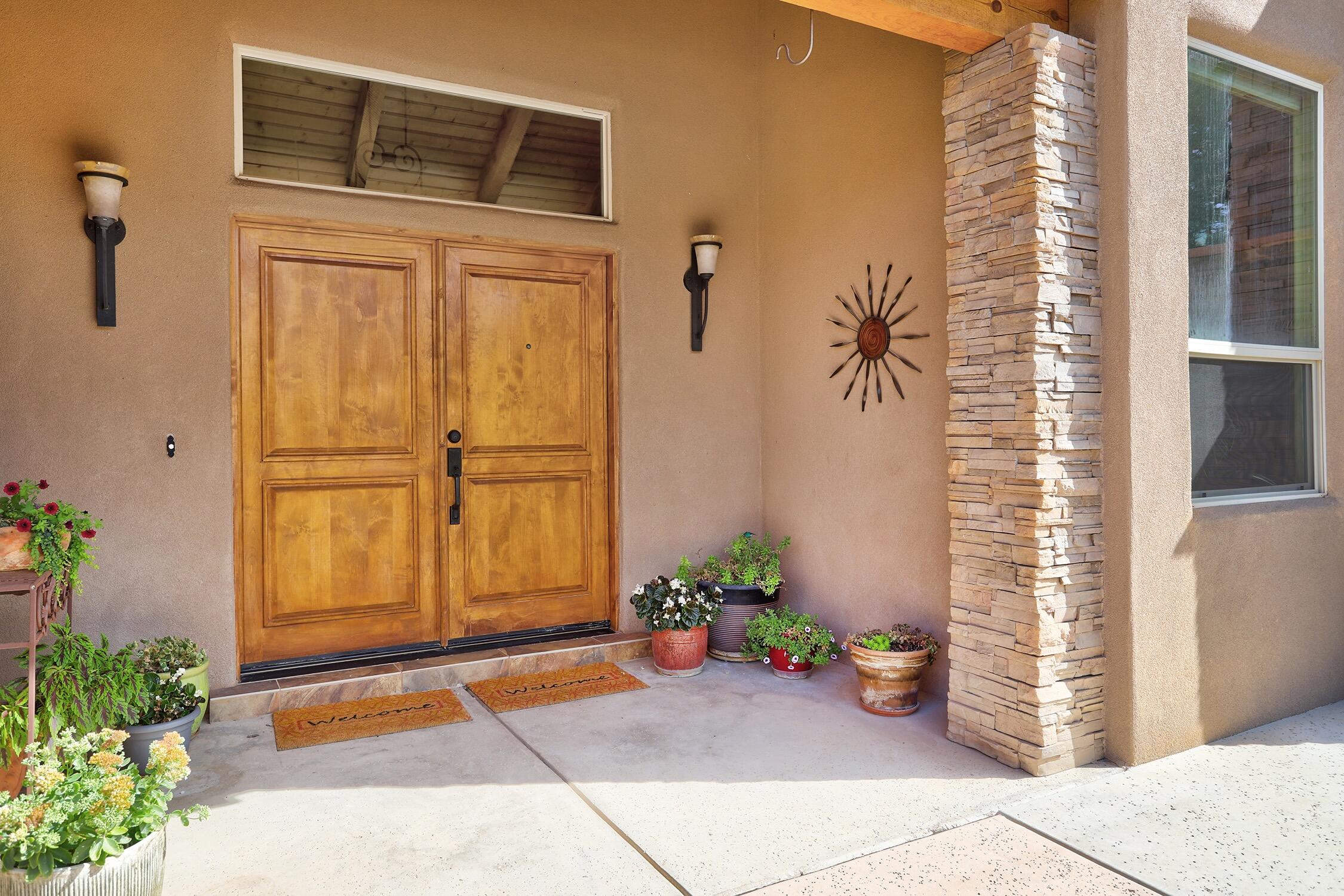 8109 Via Encantada NE