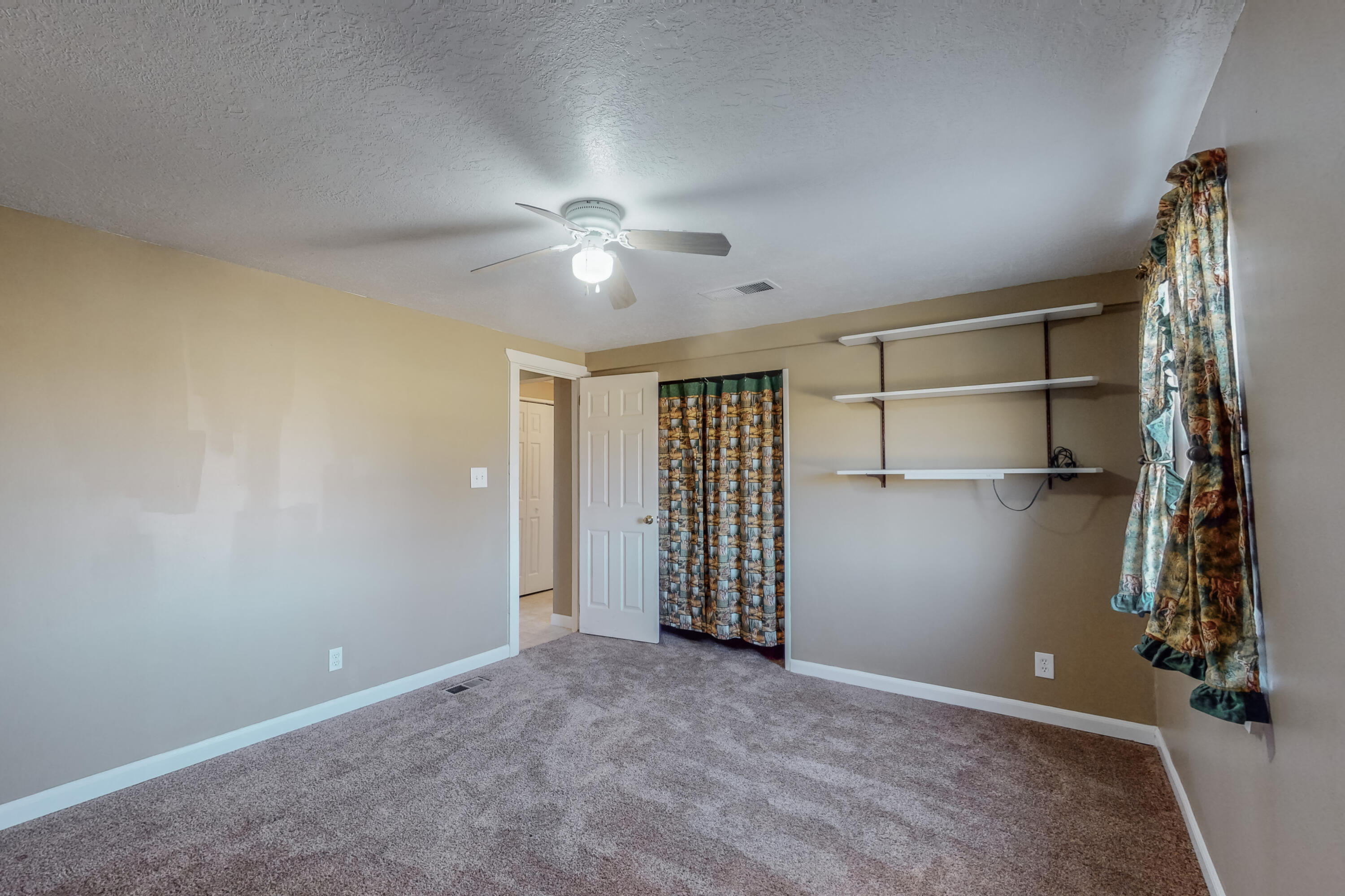 3 Indian Wells Lane