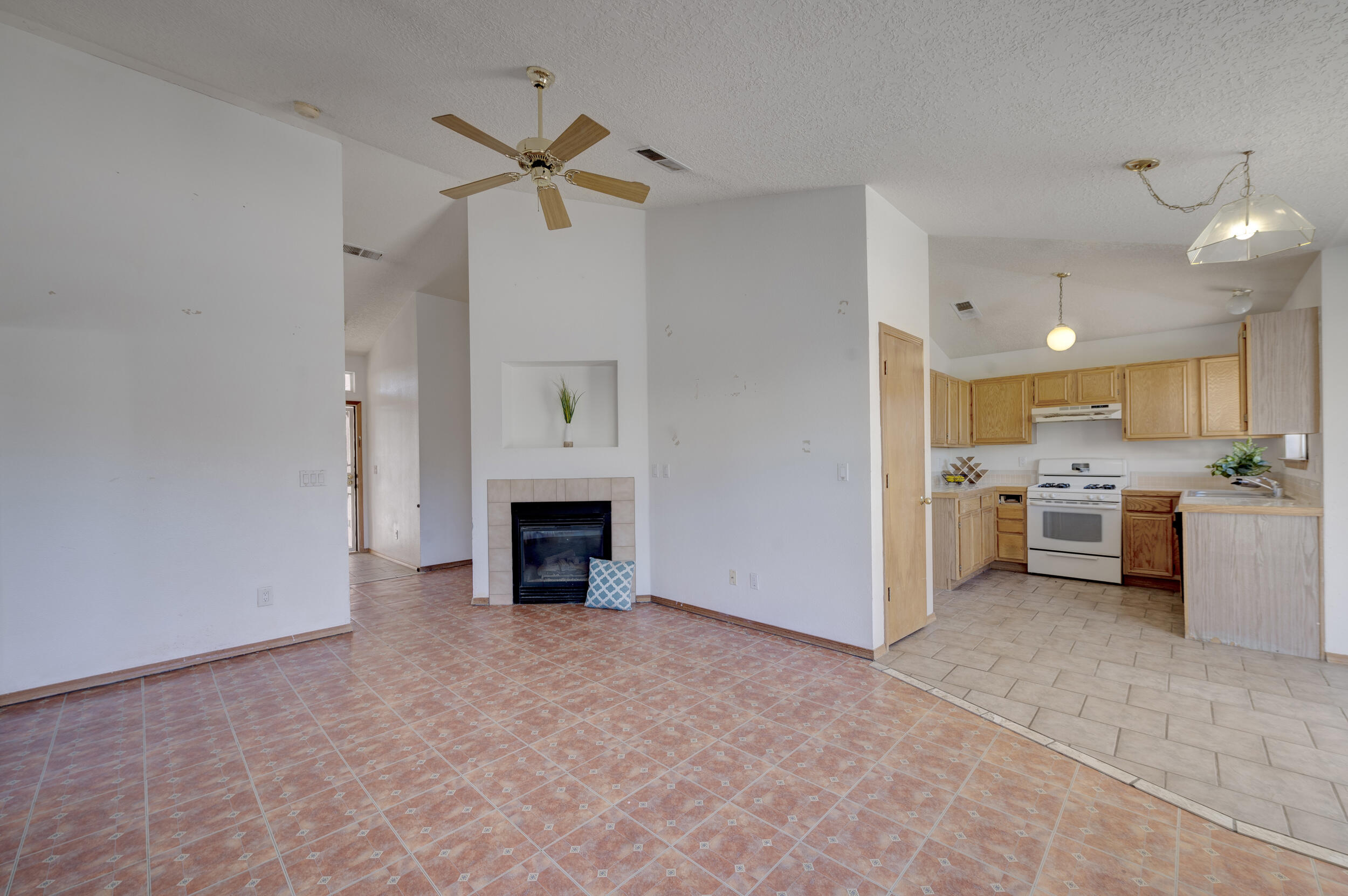 31 Buckbrush Place