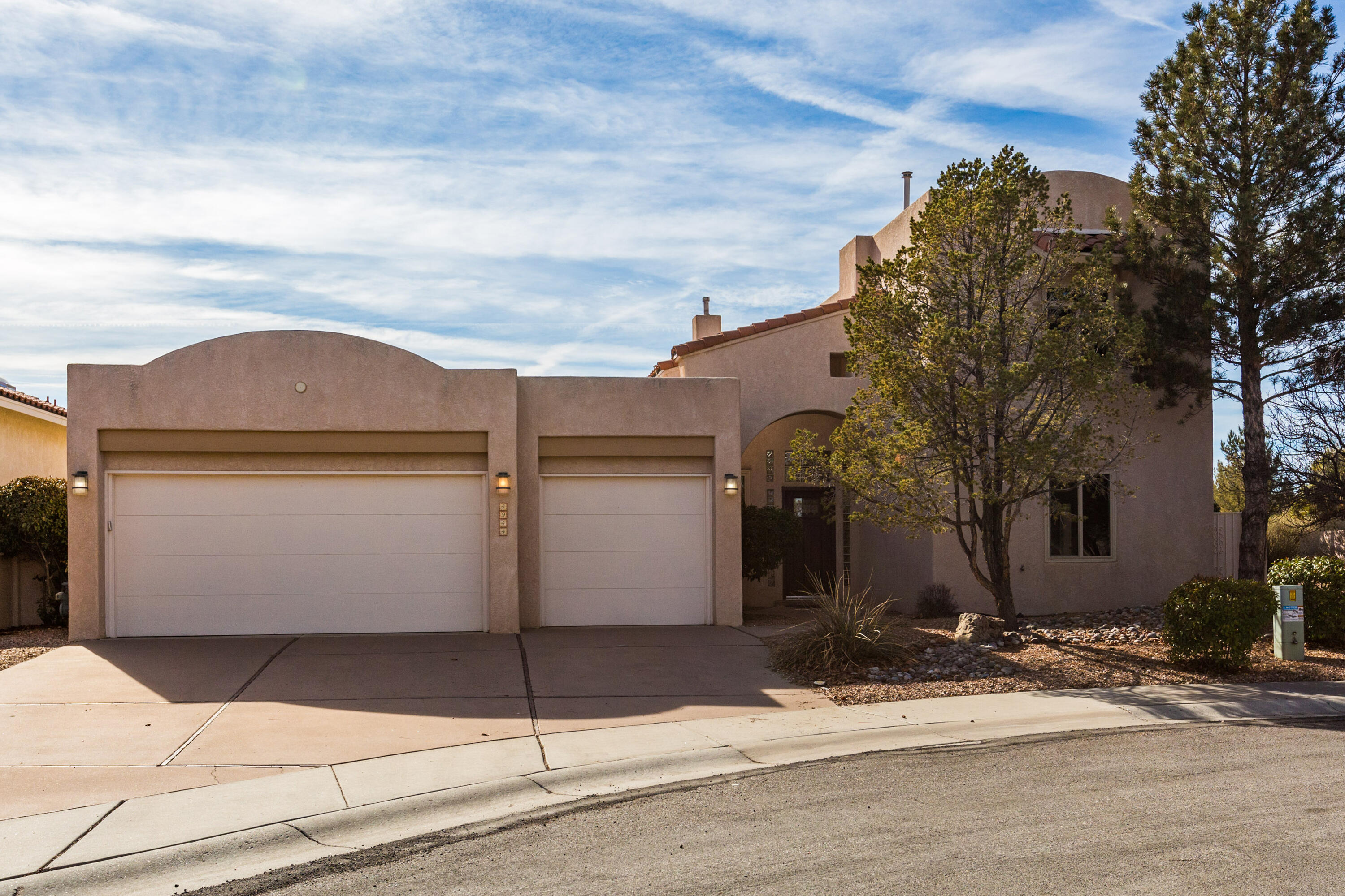 4944 Alta Mesa NW