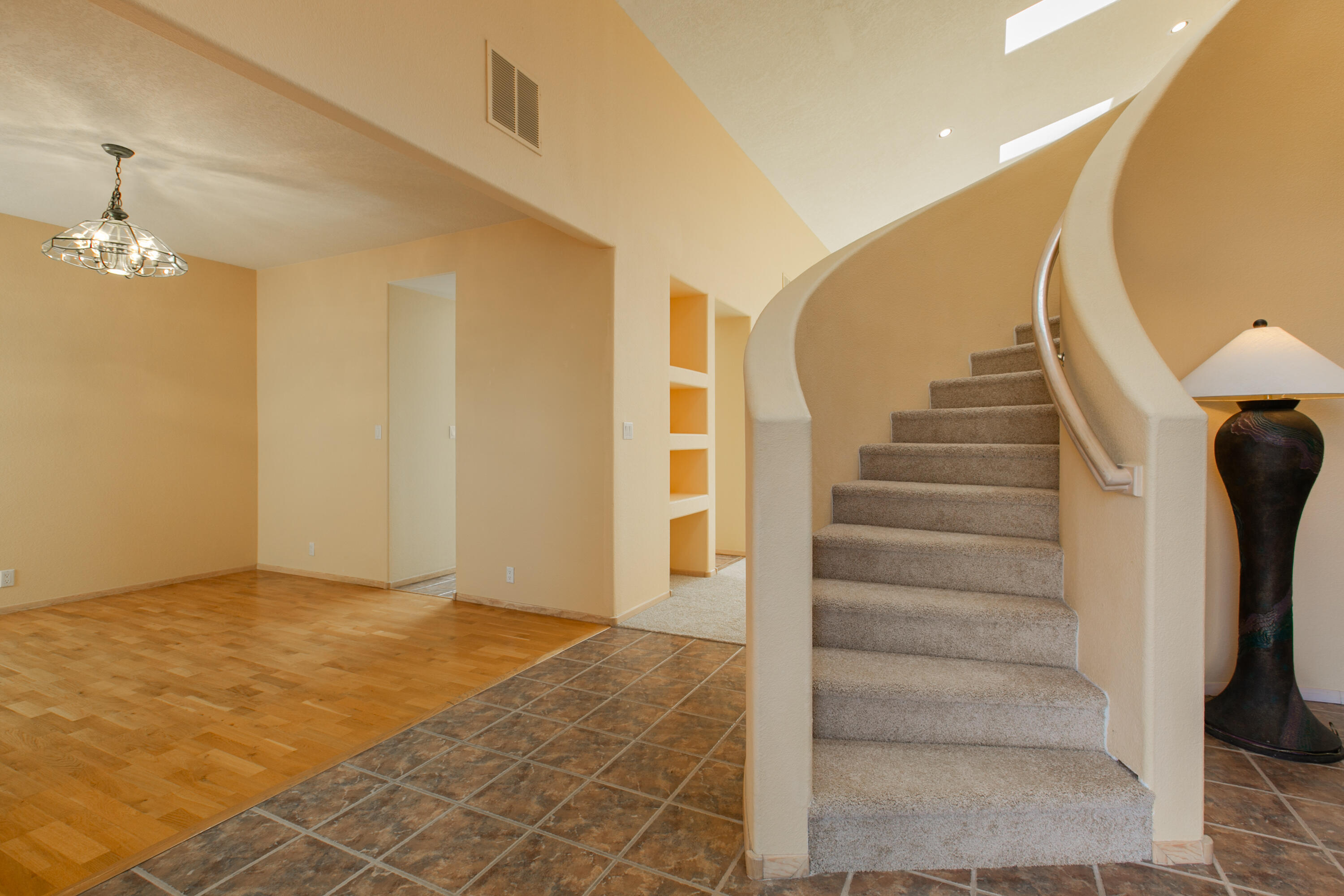 4944 Alta Mesa NW