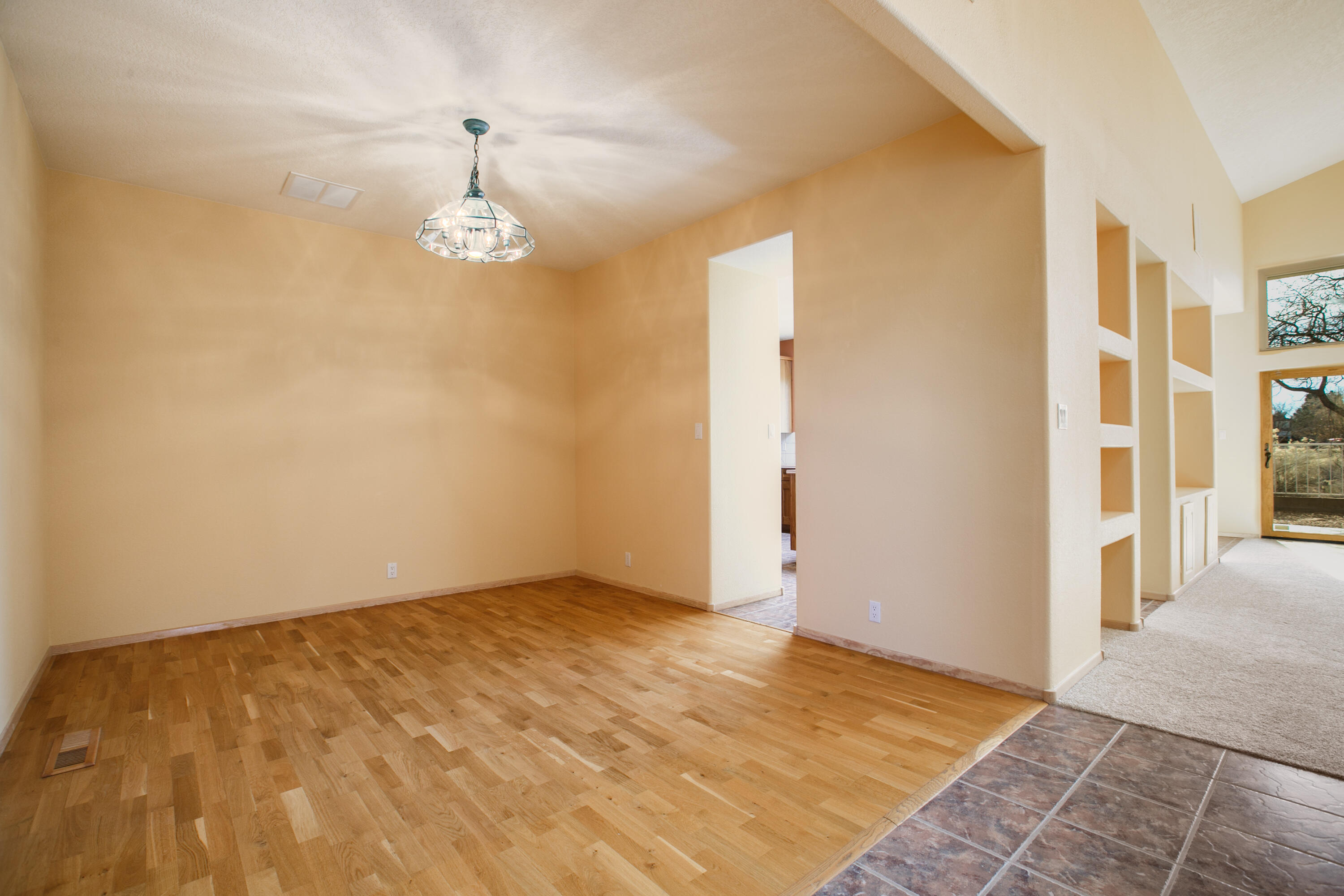 4944 Alta Mesa NW