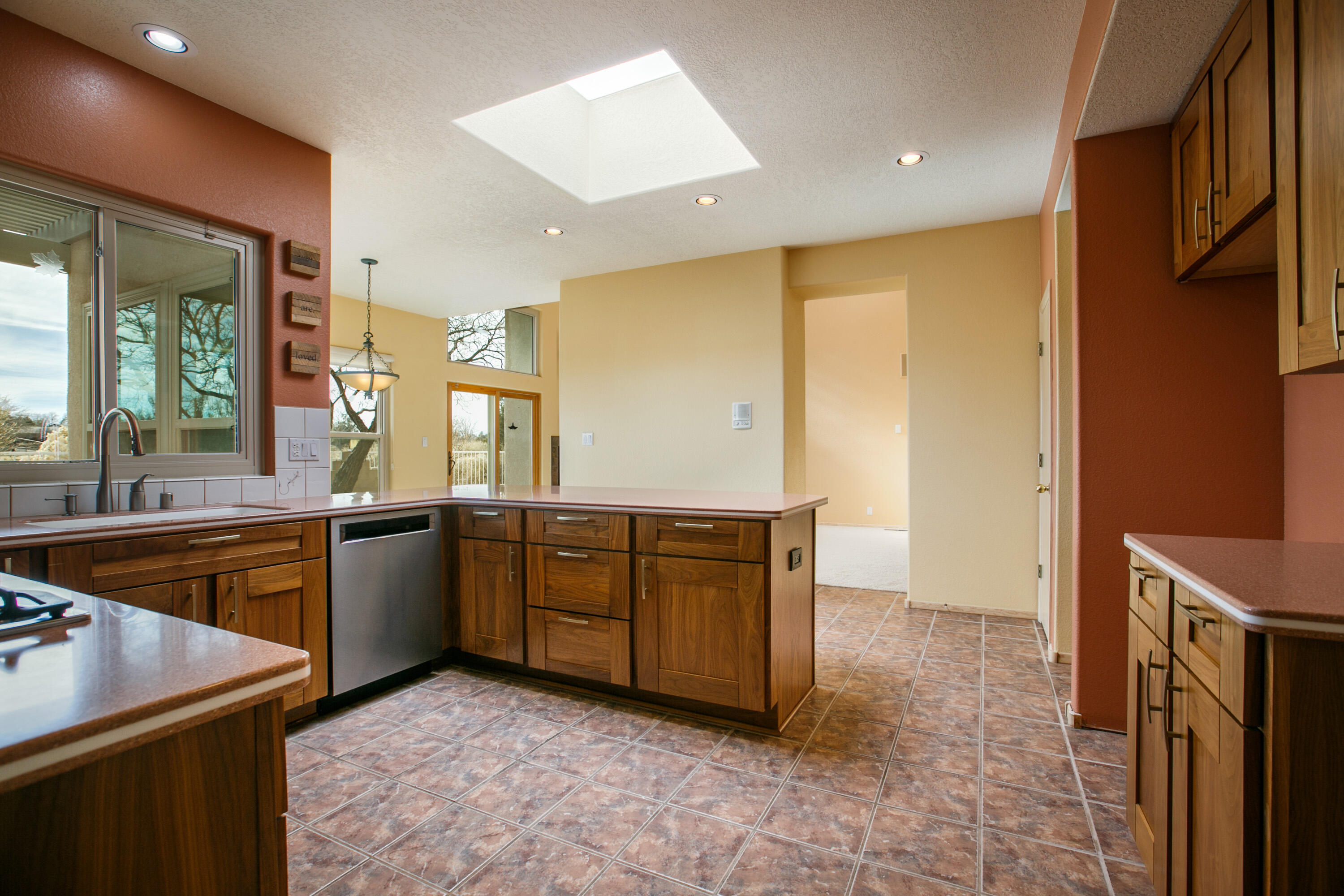 4944 Alta Mesa NW