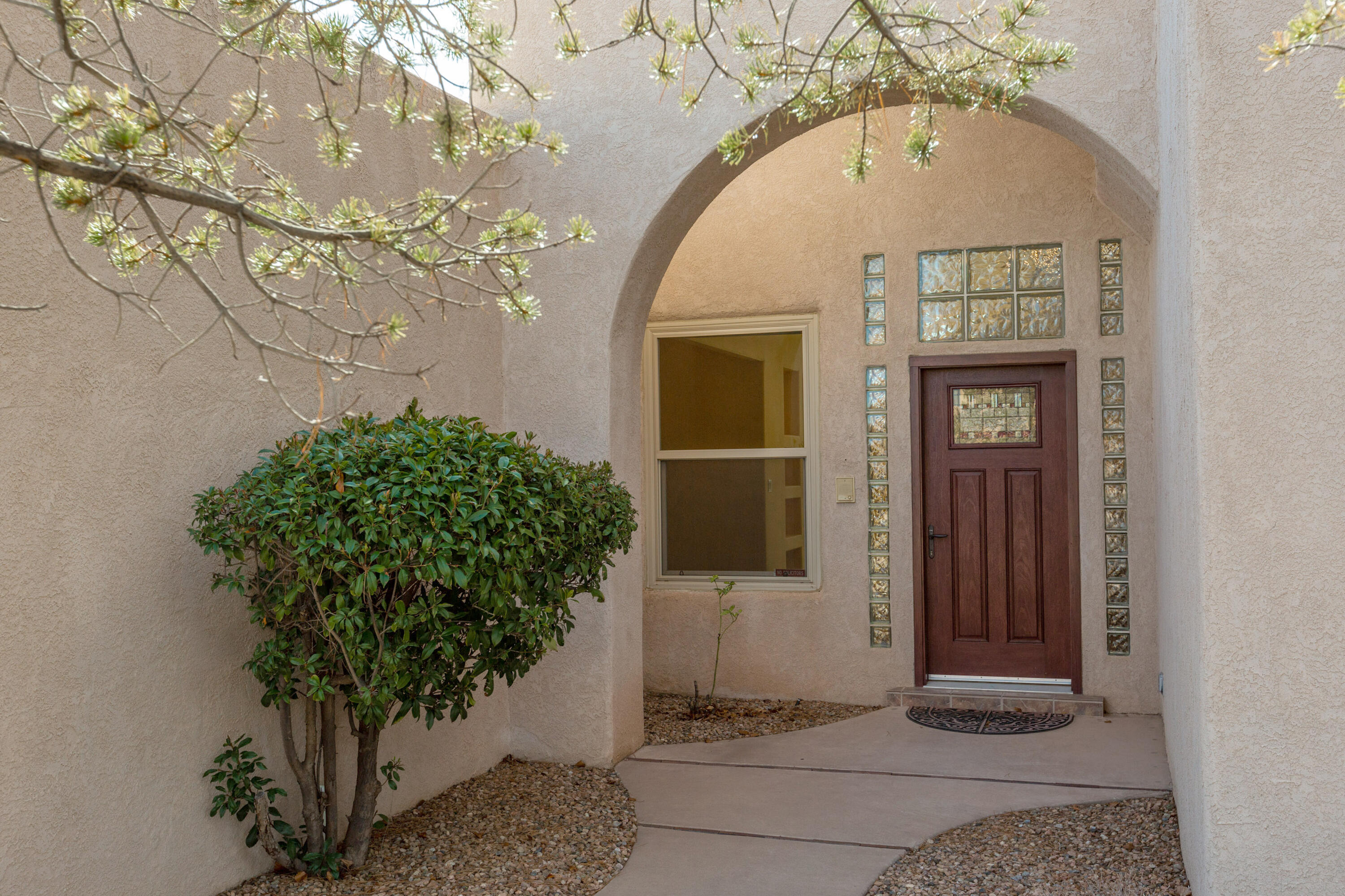 4944 Alta Mesa NW