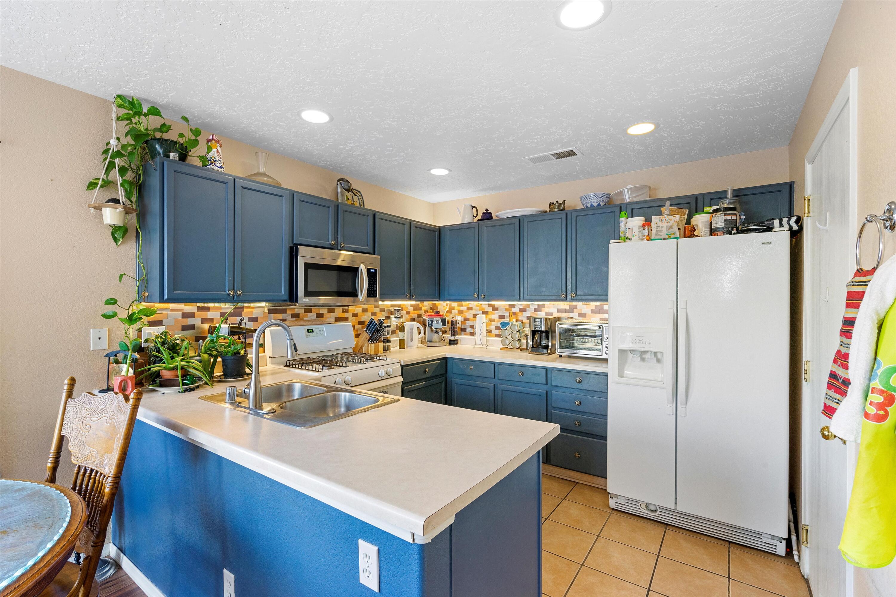 10801 Habanero Way SE