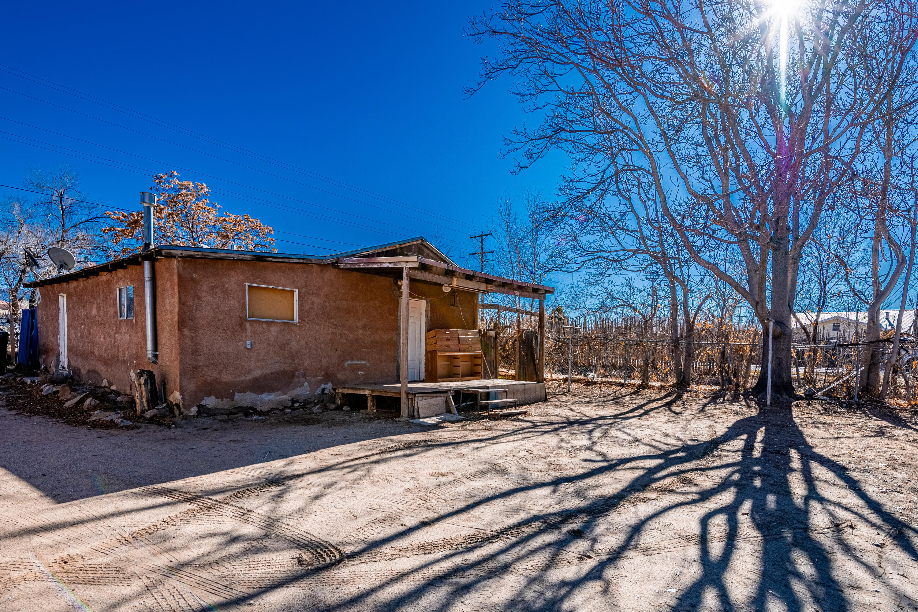 7601, 7605 Edith Boulevard NE