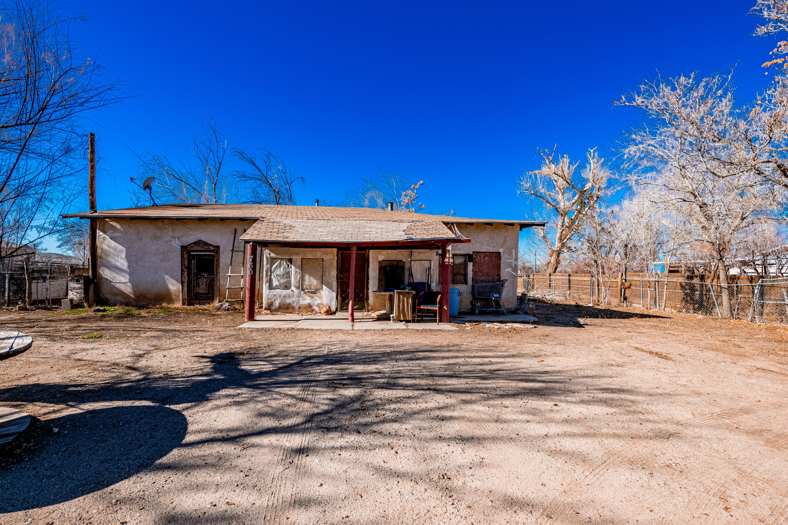 7601, 7605 Edith Boulevard NE