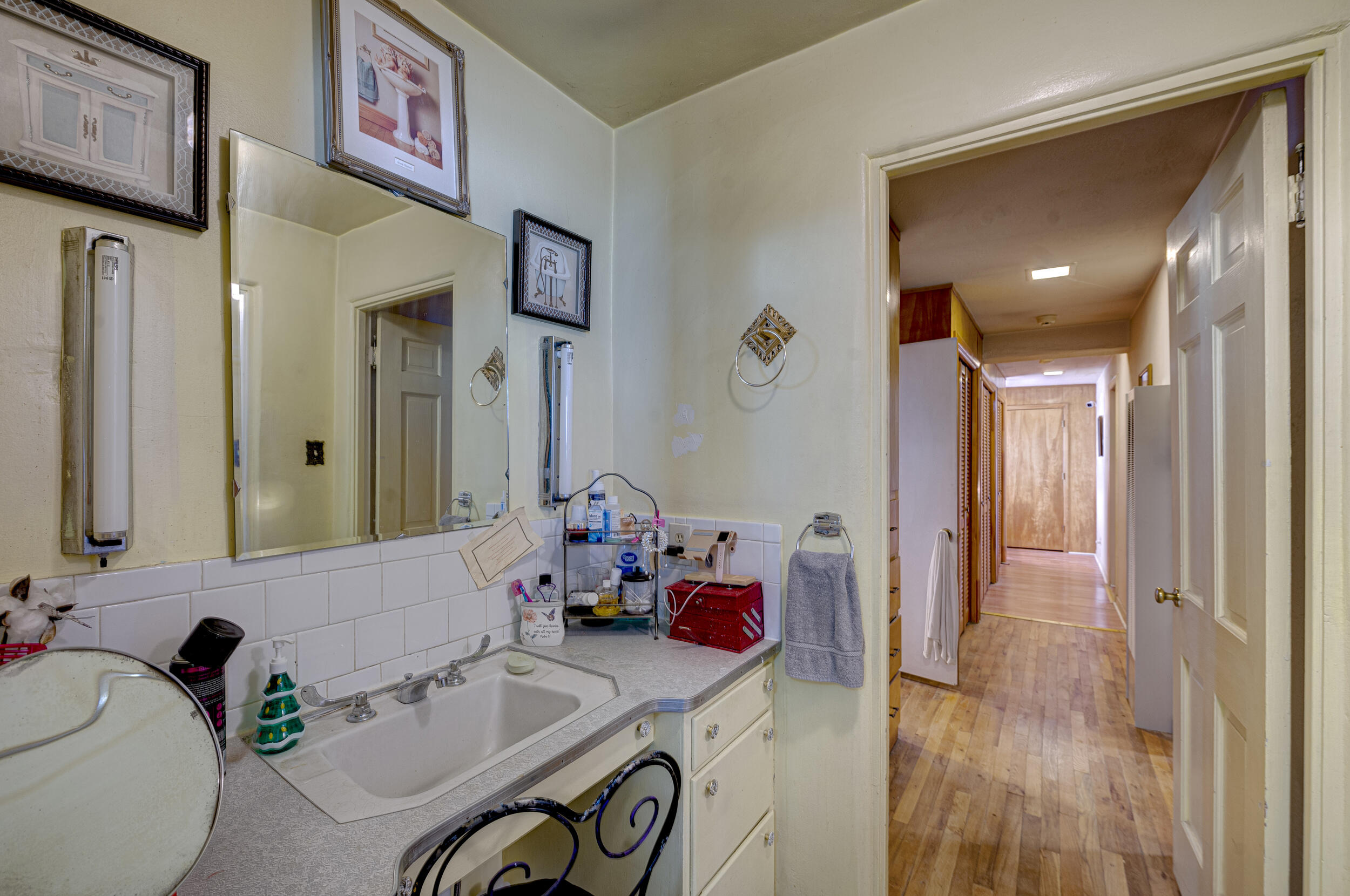 323 N 6th Street