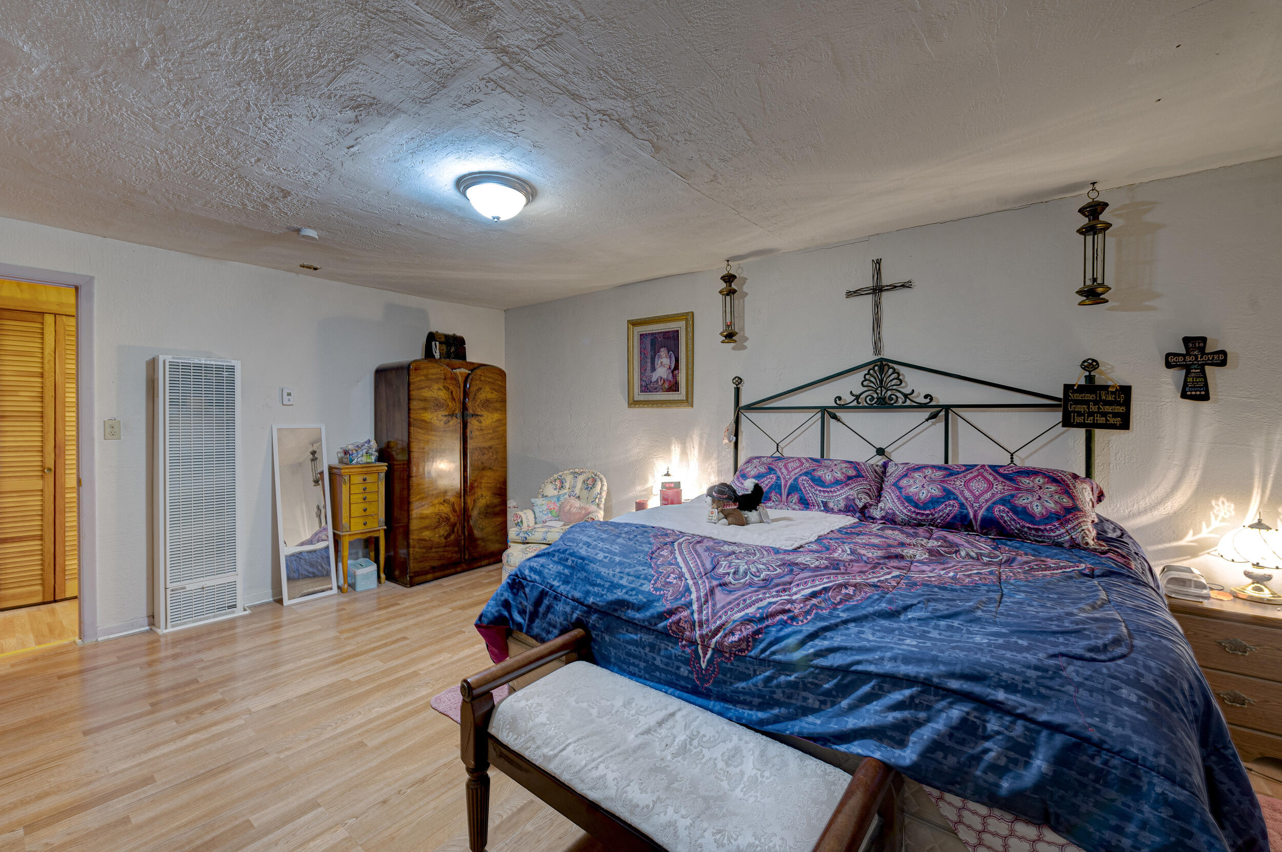 323 N 6th Street