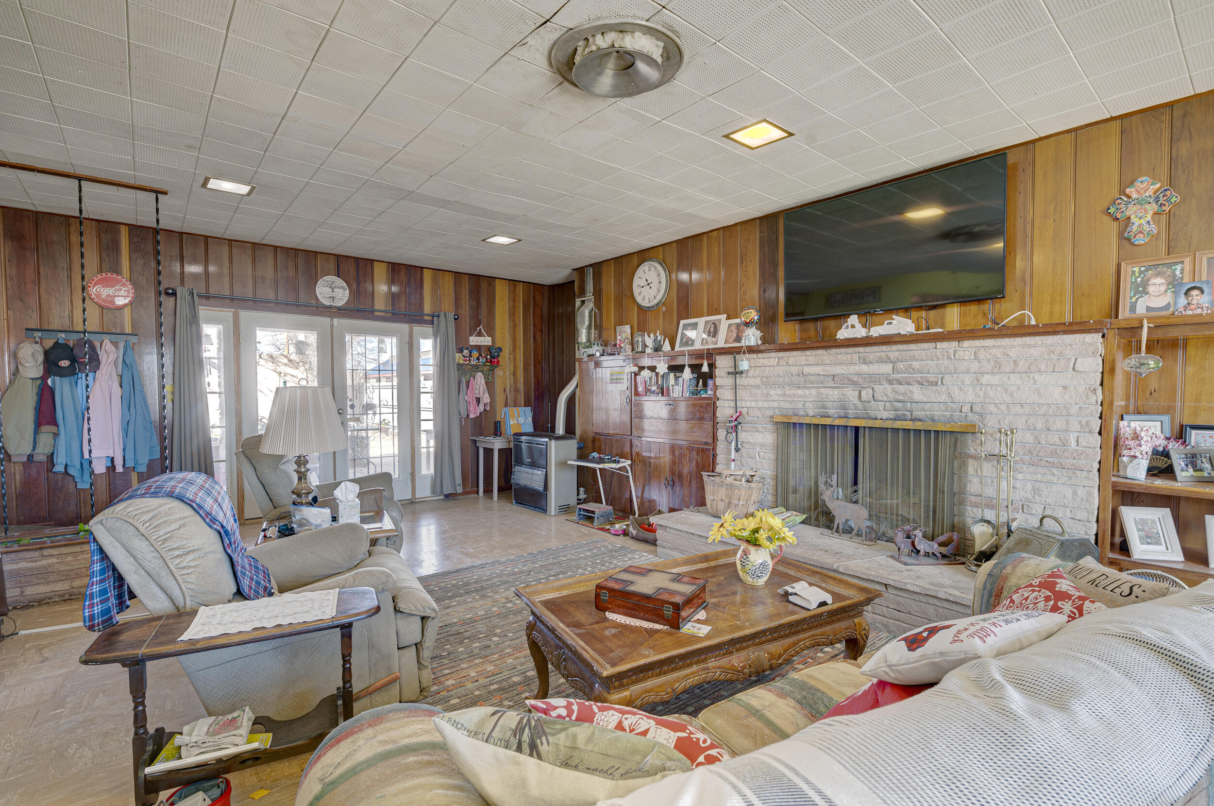 323 N 6th Street