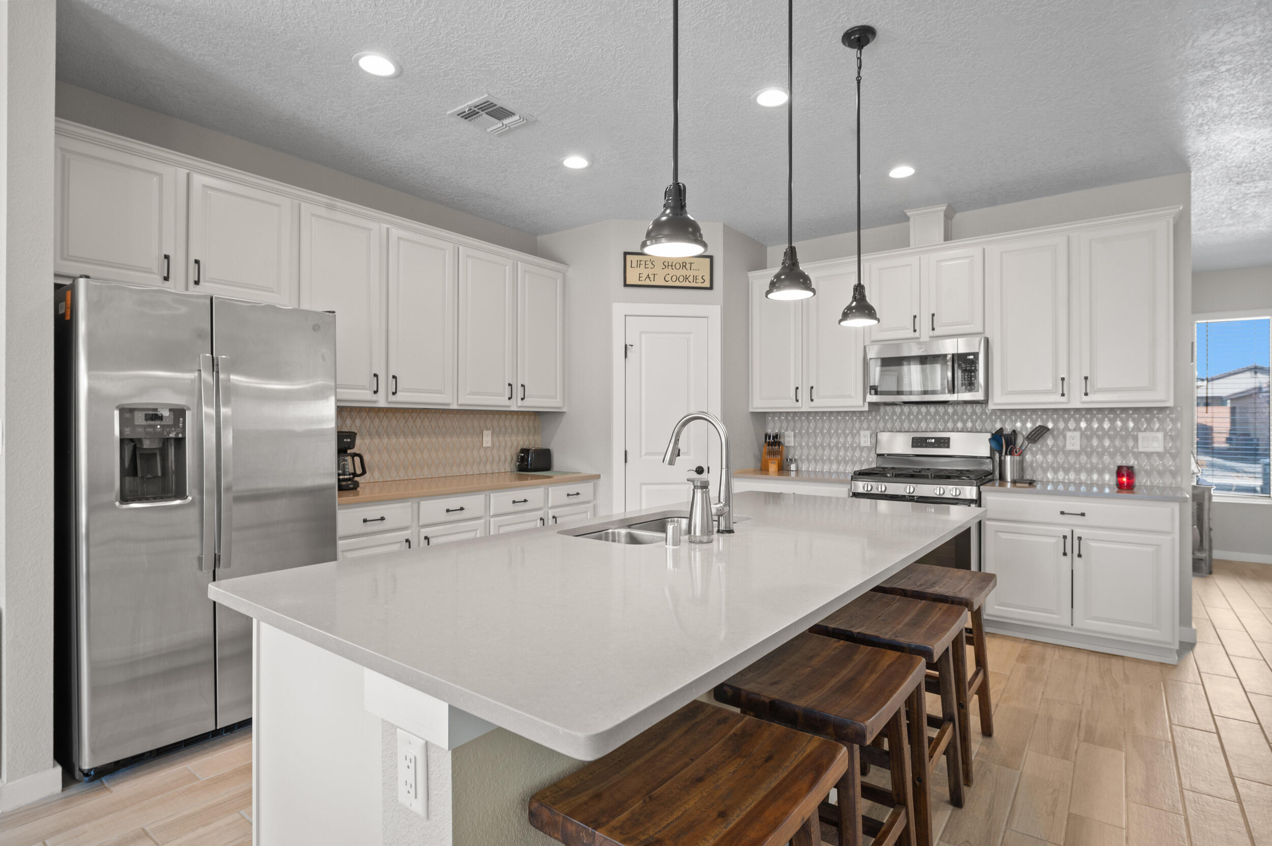 4045 Mountain Trail Loop NE