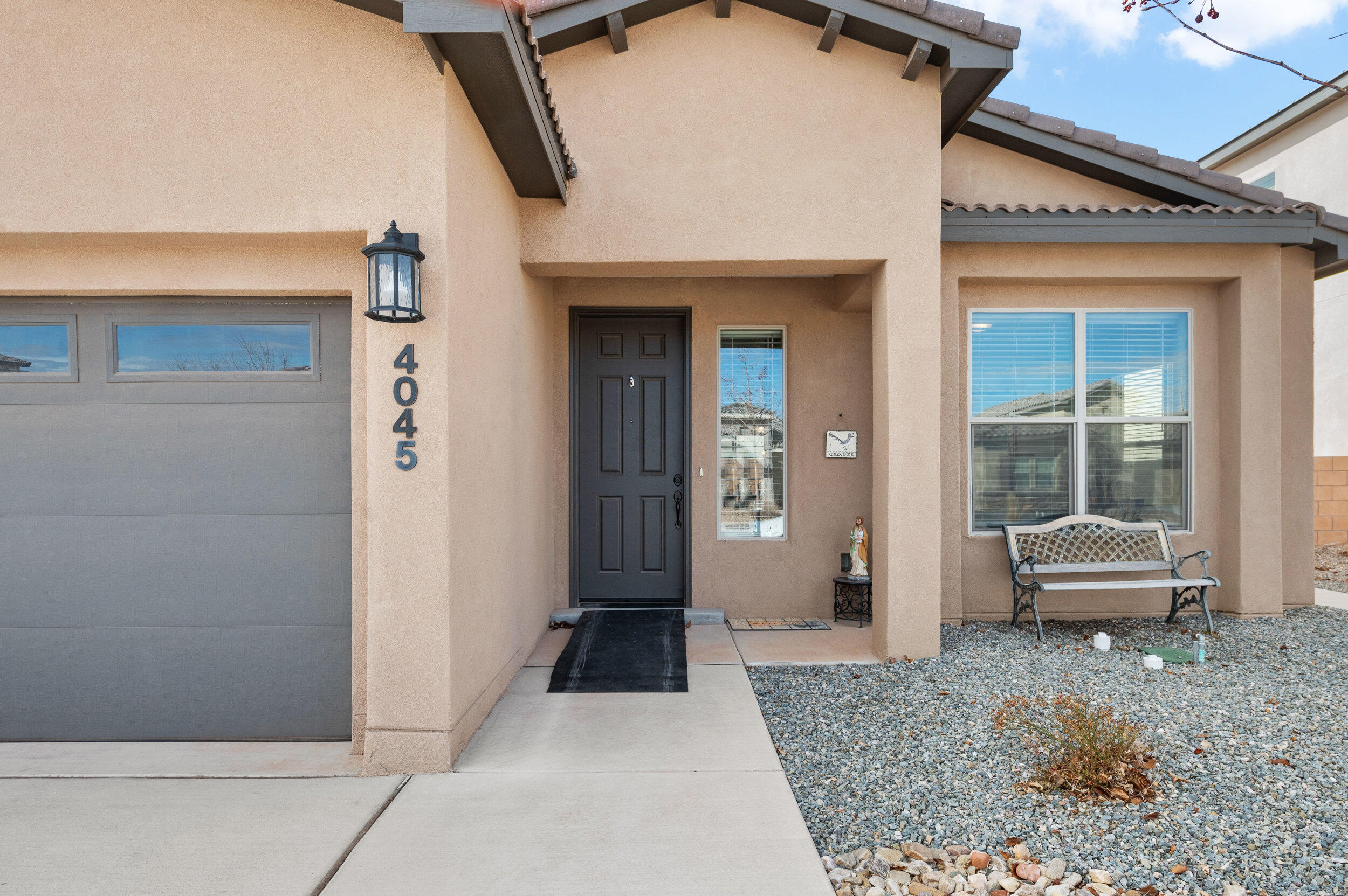 4045 Mountain Trail Loop NE