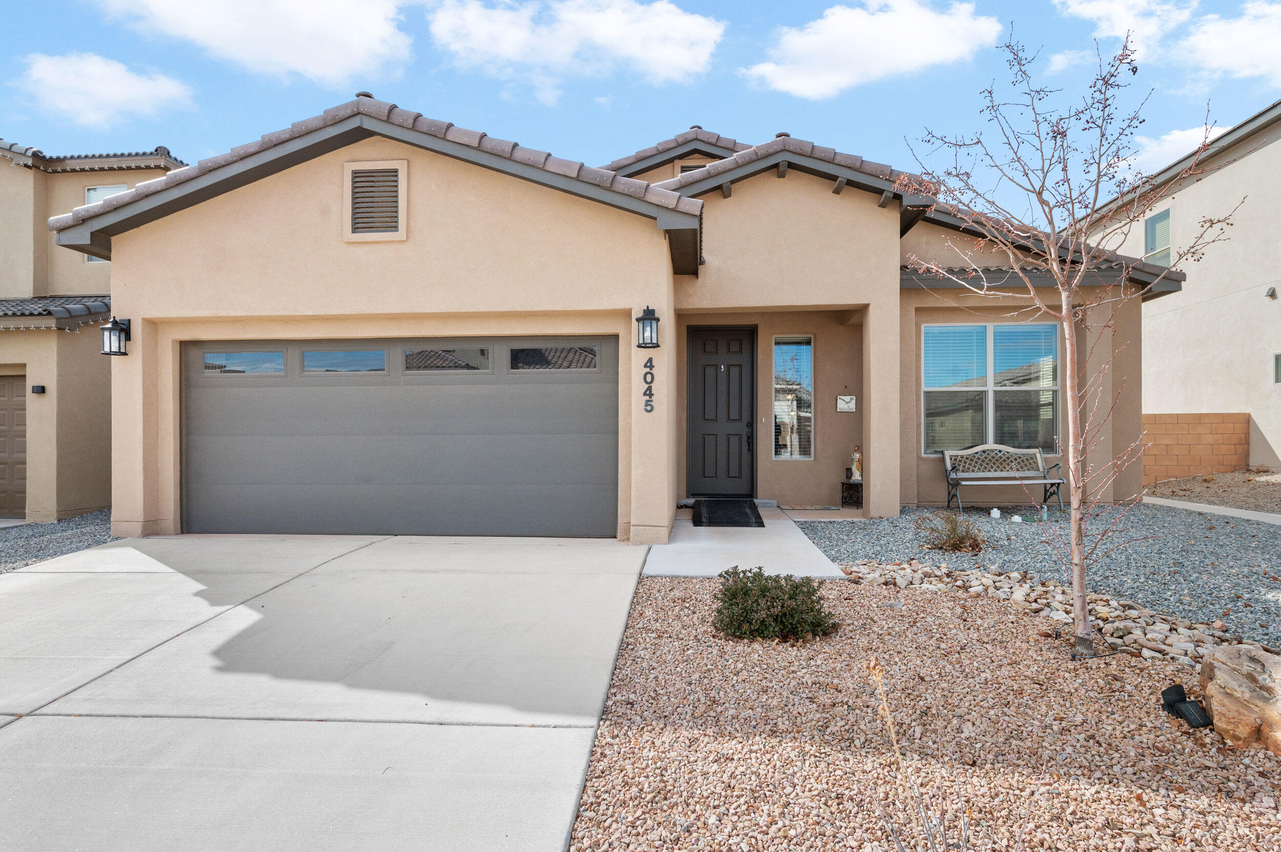 4045 Mountain Trail Loop NE