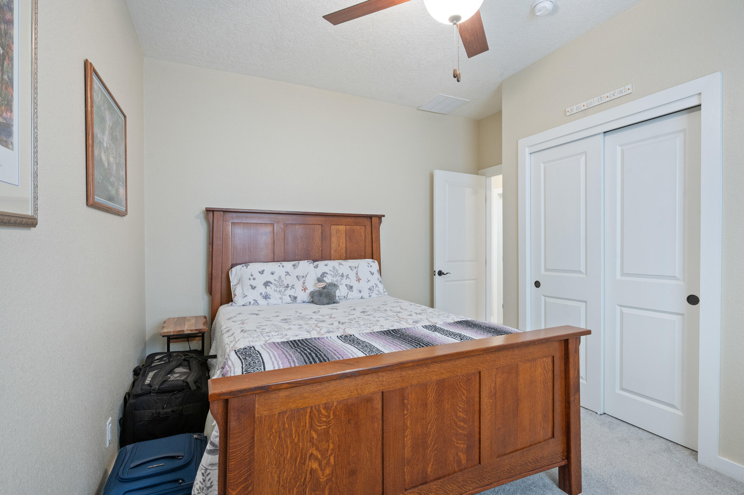 4045 Mountain Trail Loop NE