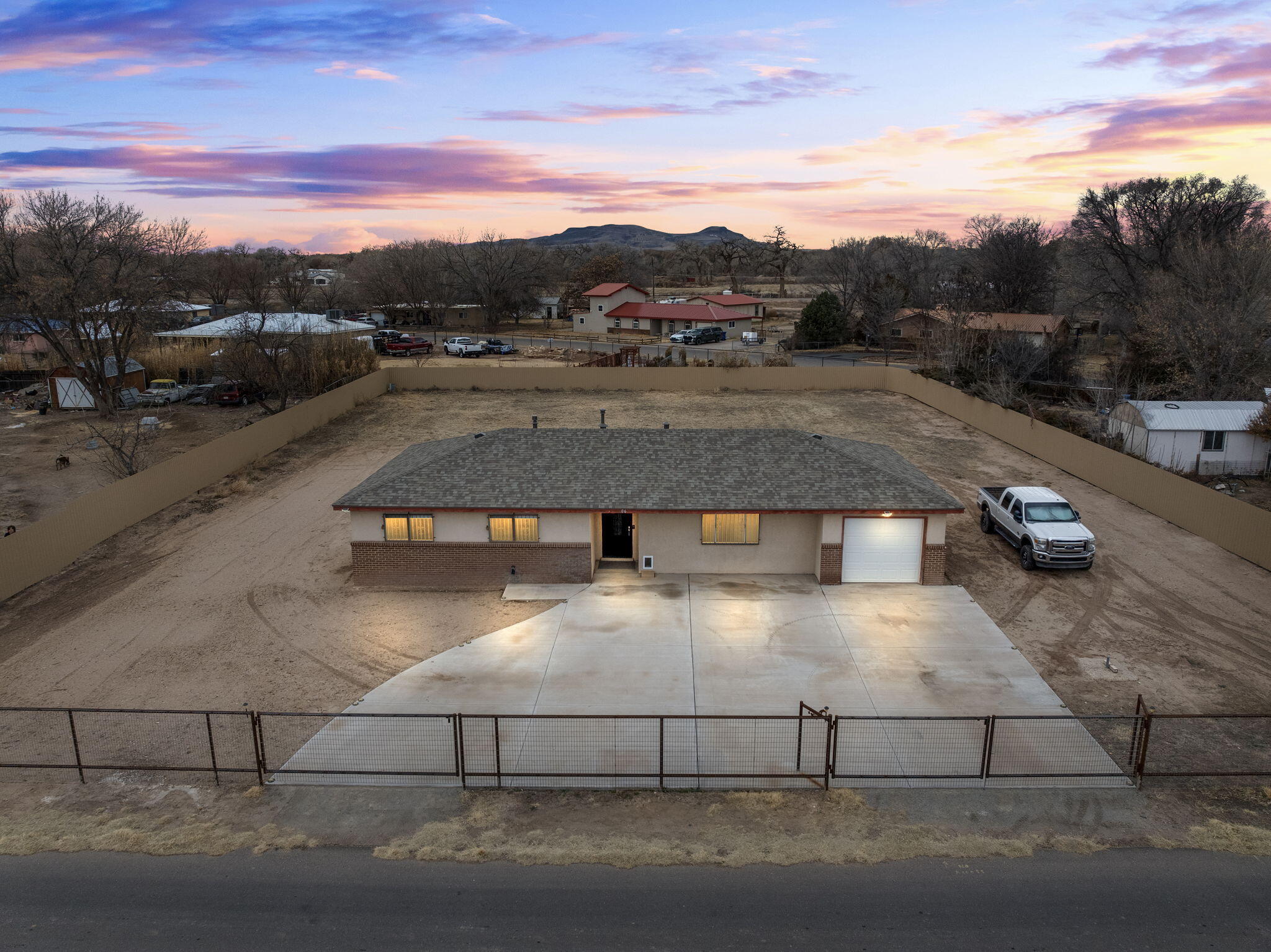 6 Yucca Drive