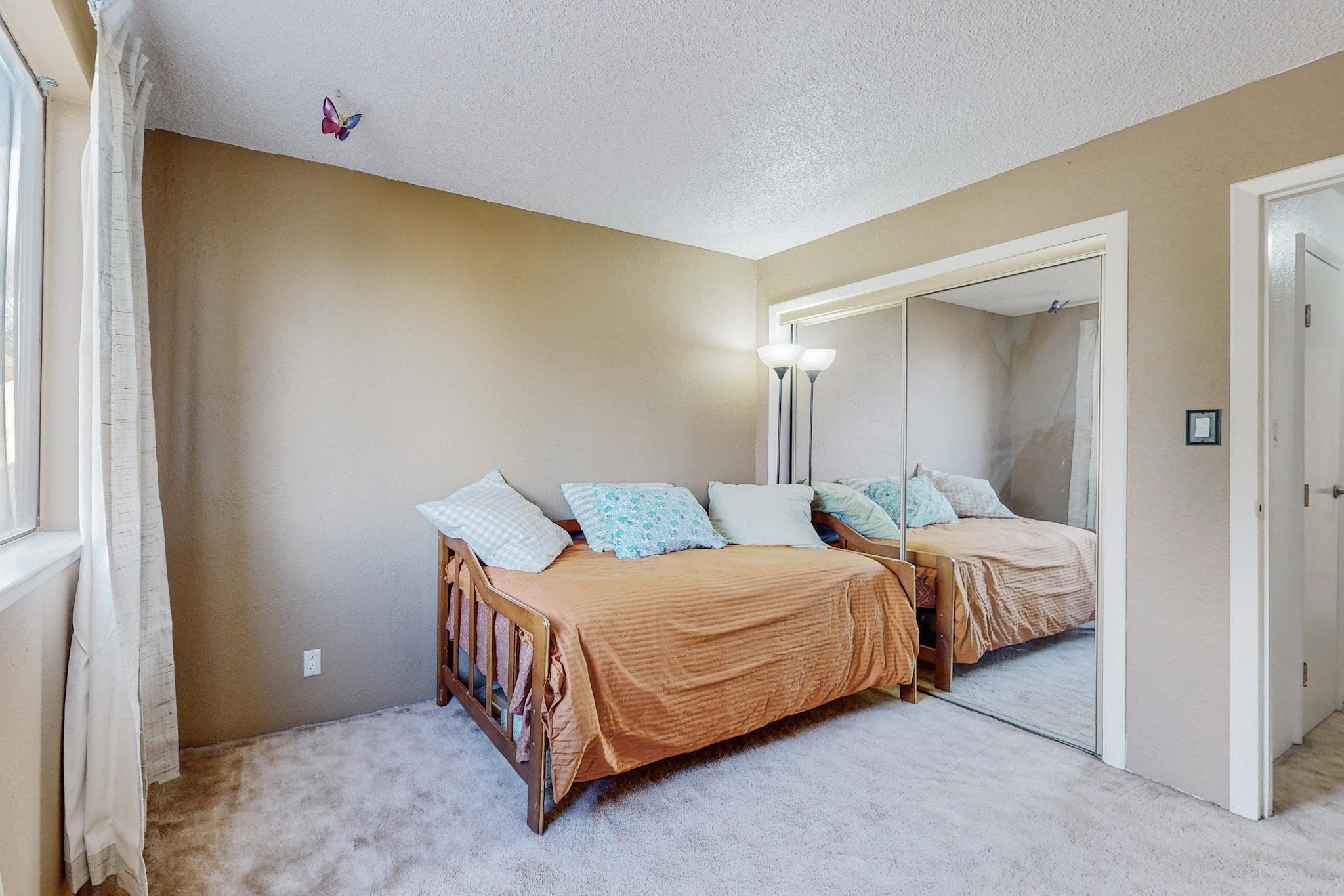 36 Westlake Drive NE